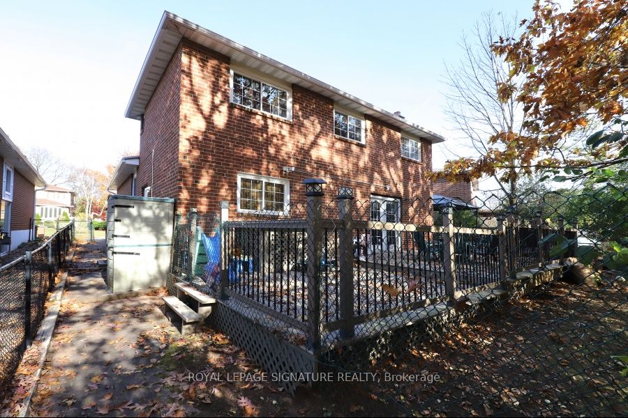 1414 Harmsworth Square, Oakville, ON L6H 3E7 photo 5
