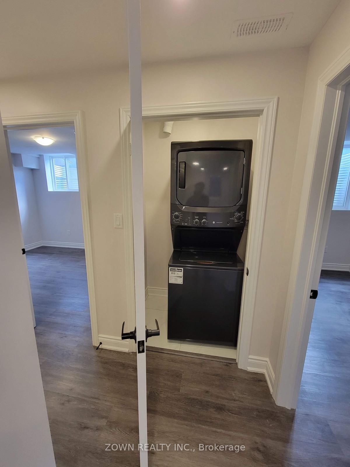 1001 Job Crescent, Milton, ON L9T 8V6 photo 5
