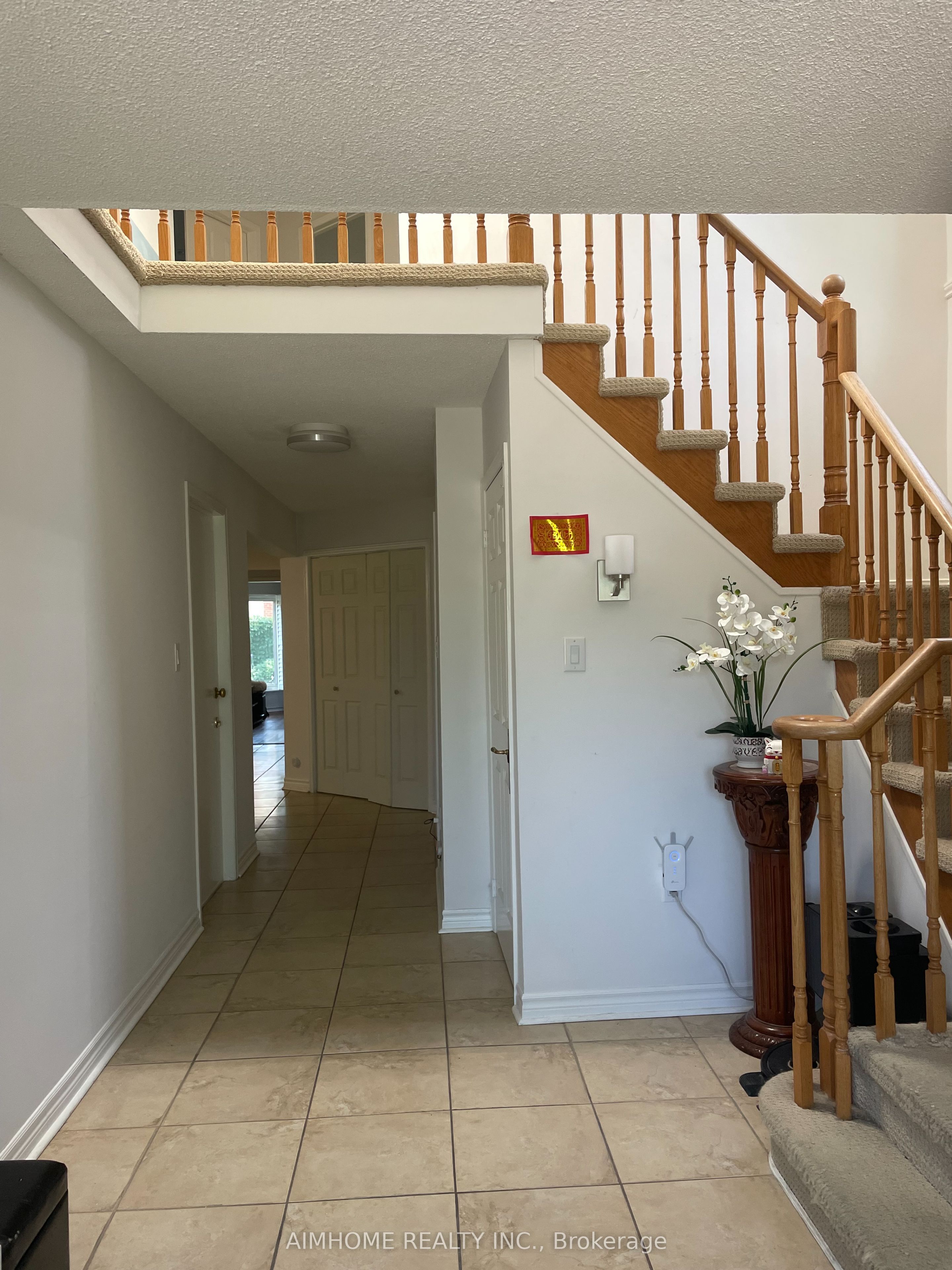 4072 Colonial Drive, Mississauga, ON L5L 4K1 photo 2
