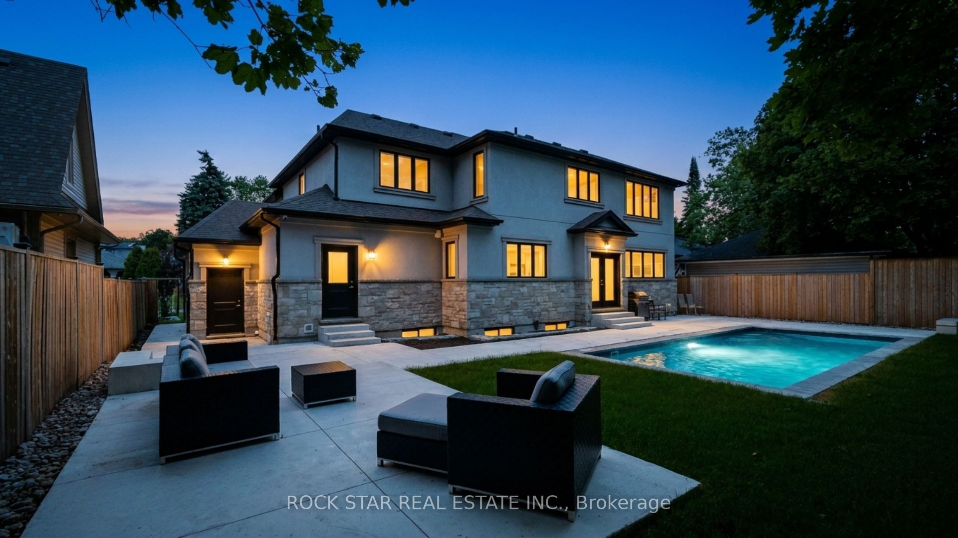 540 Weir Avenue, Oakville, ON L6L 4X4 photo 2