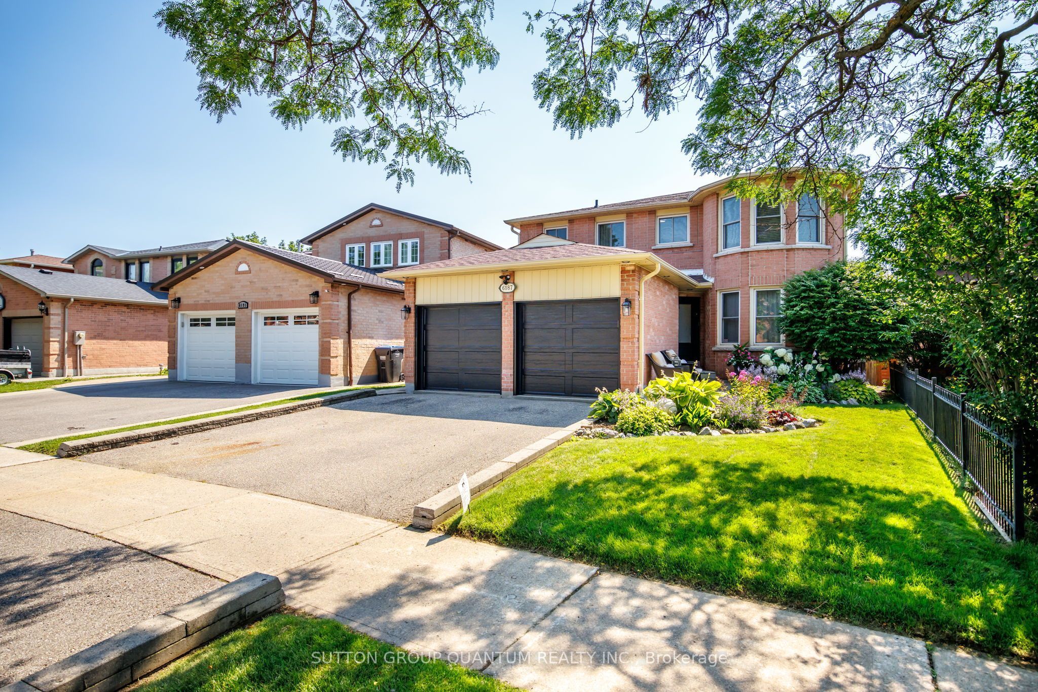 6187 Camgreen Circle, Mississauga, ON L5N 4N5 photo 3