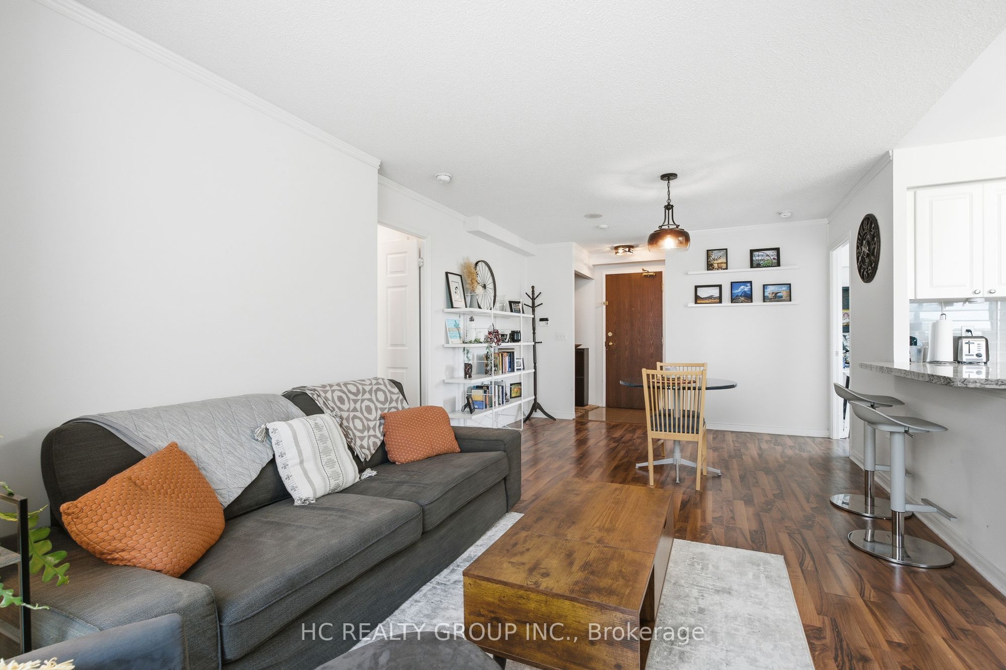 17 Michael Power Place 713, Toronto, ON M9A 5G5 photo 4