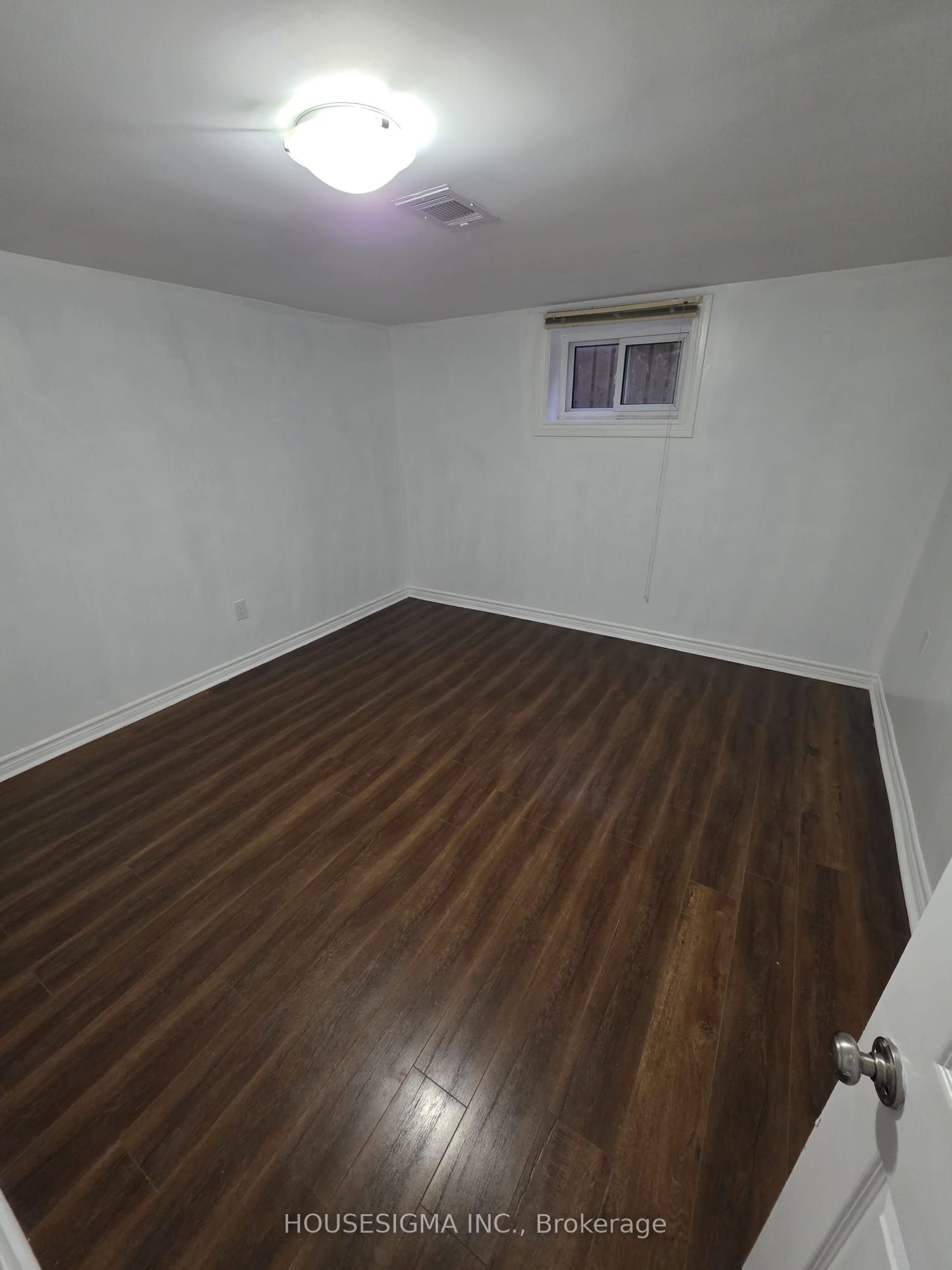 30 Silvercrest Avenue BSMT, Toronto, ON M8W 2S4 photo 4