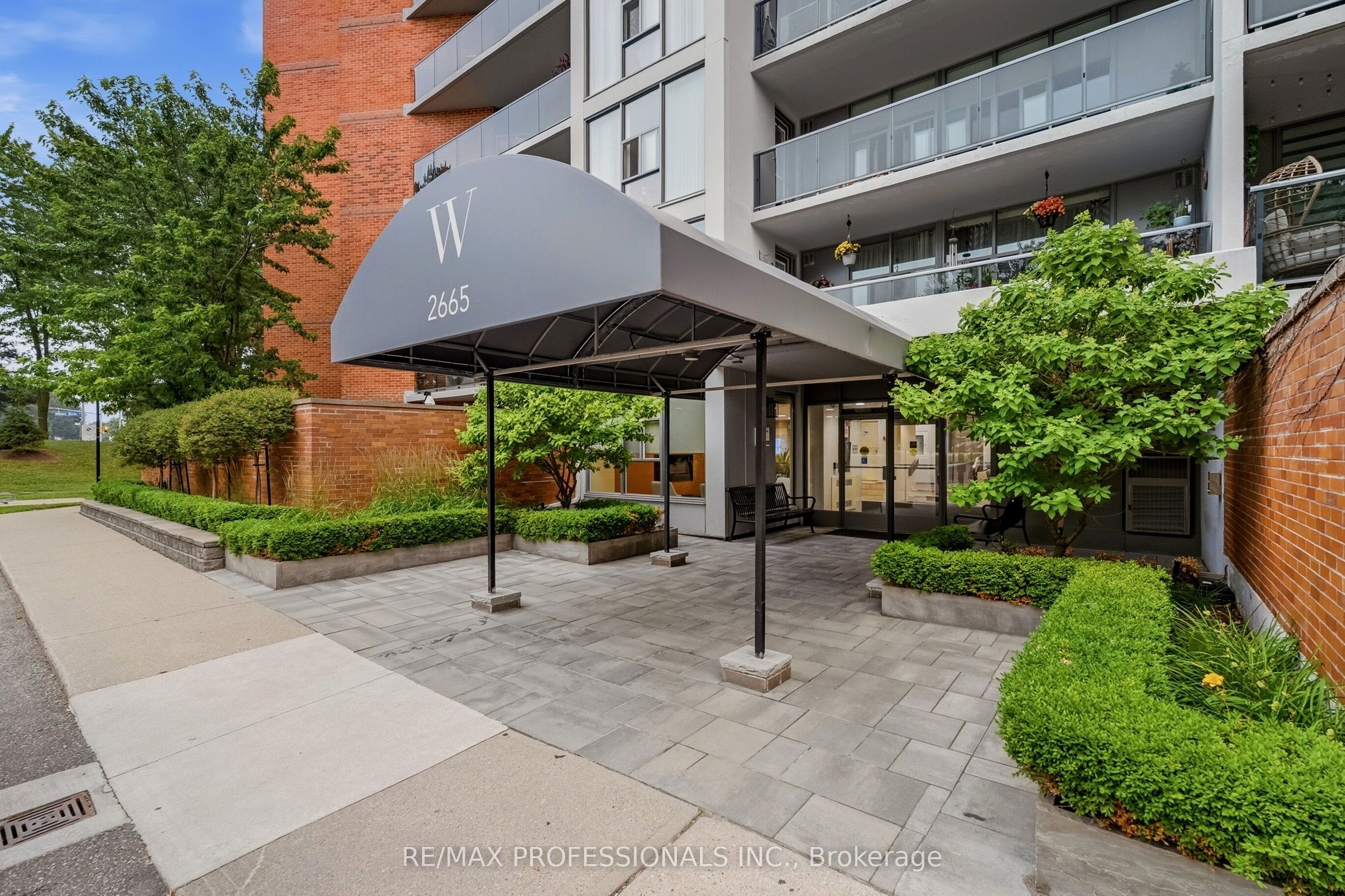 2665 Windwood Drive 705, Mississauga, ON L5N 2P2 photo 4