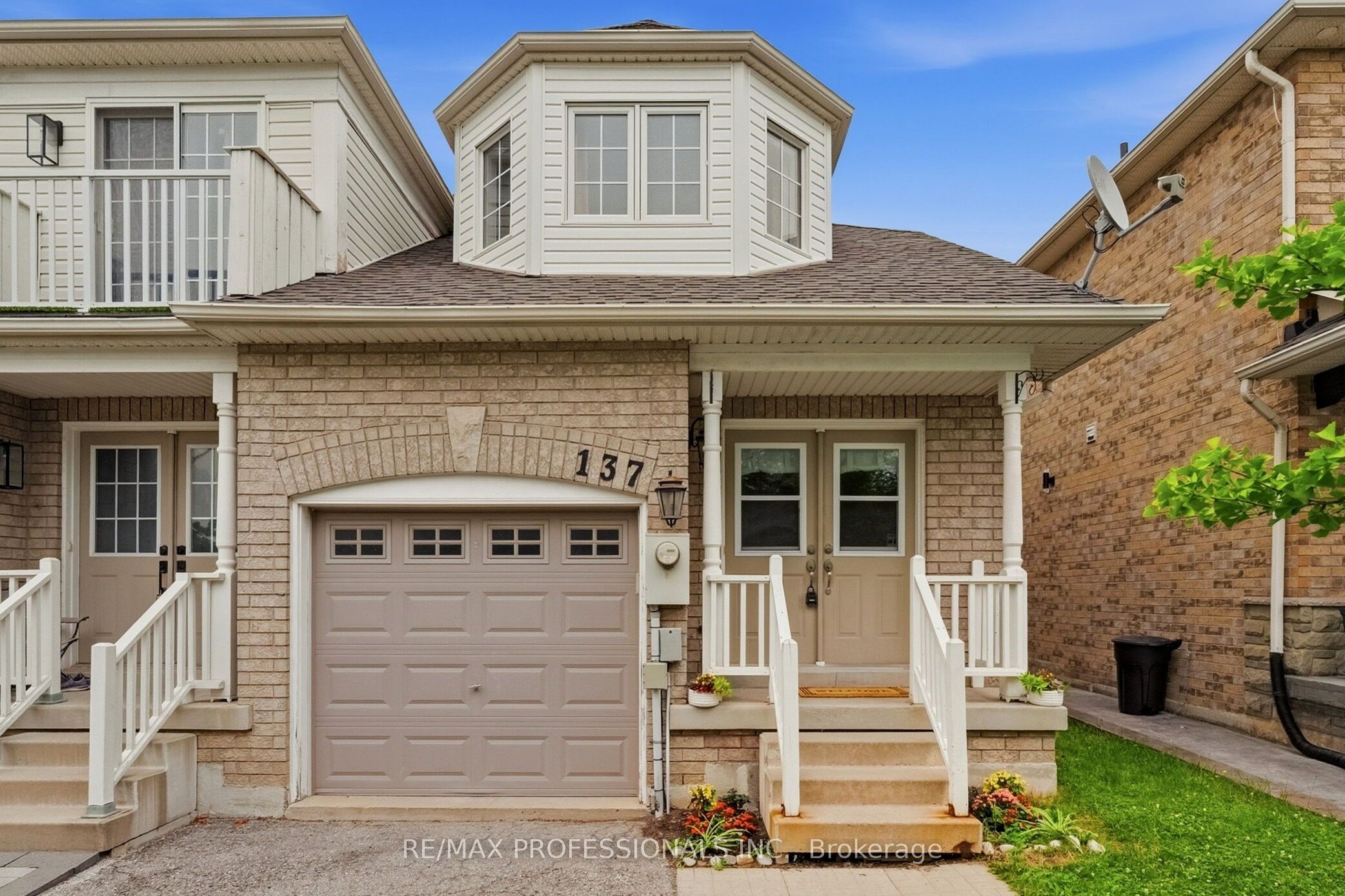 137 Dominion Gardens Drive, Halton Hills, ON L7G 6B6