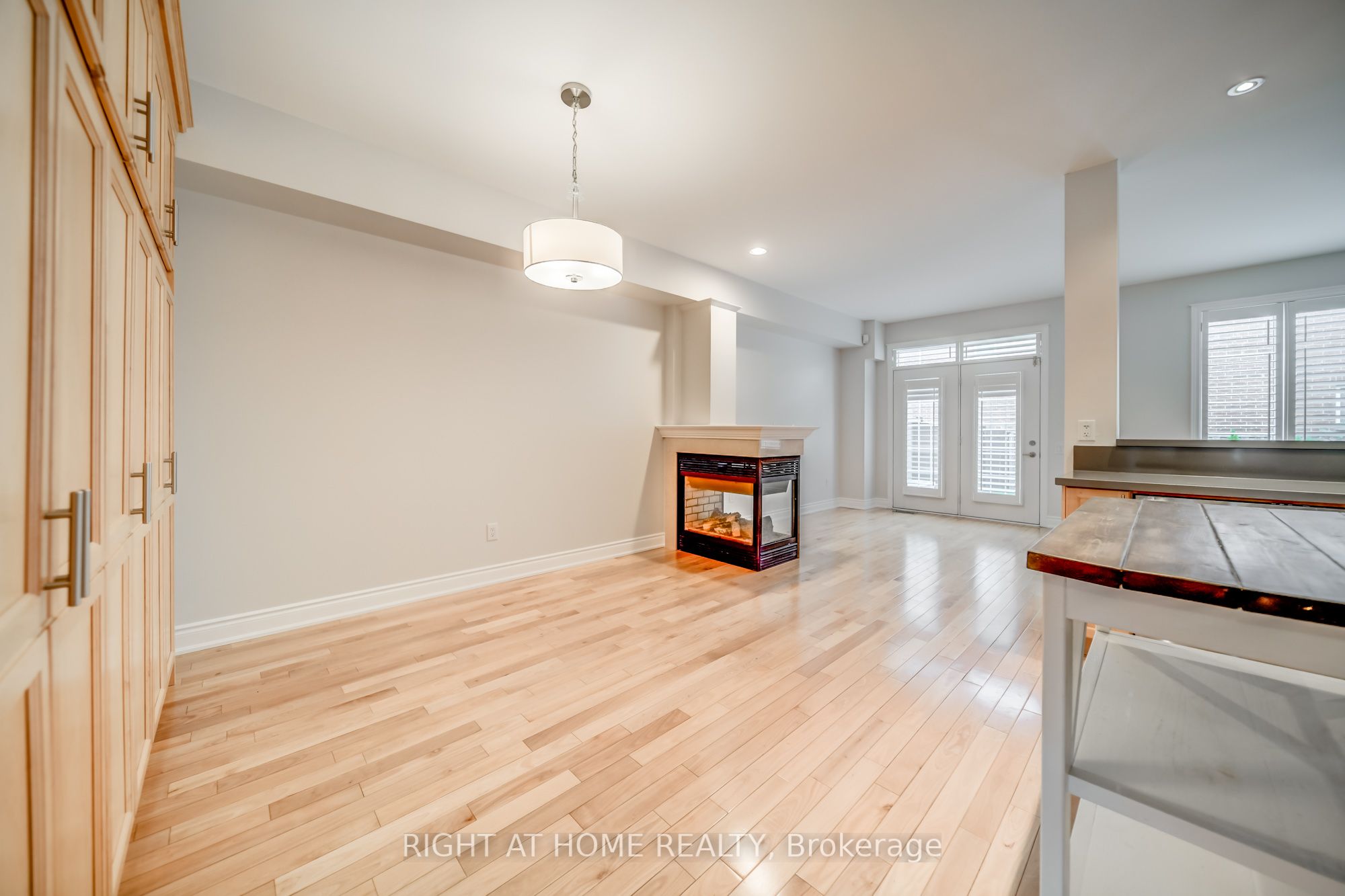 346 Creek Path Avenue, Oakville, ON L6L 6X1 photo 3