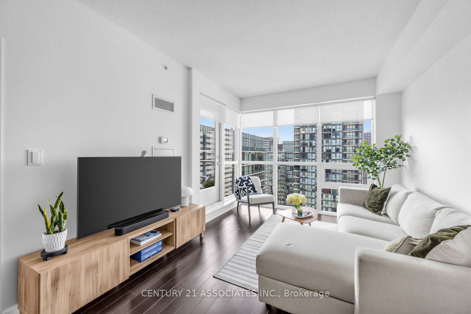 510 Curran Place W 3706, Mississauga, ON L5B 0J8 photo 4