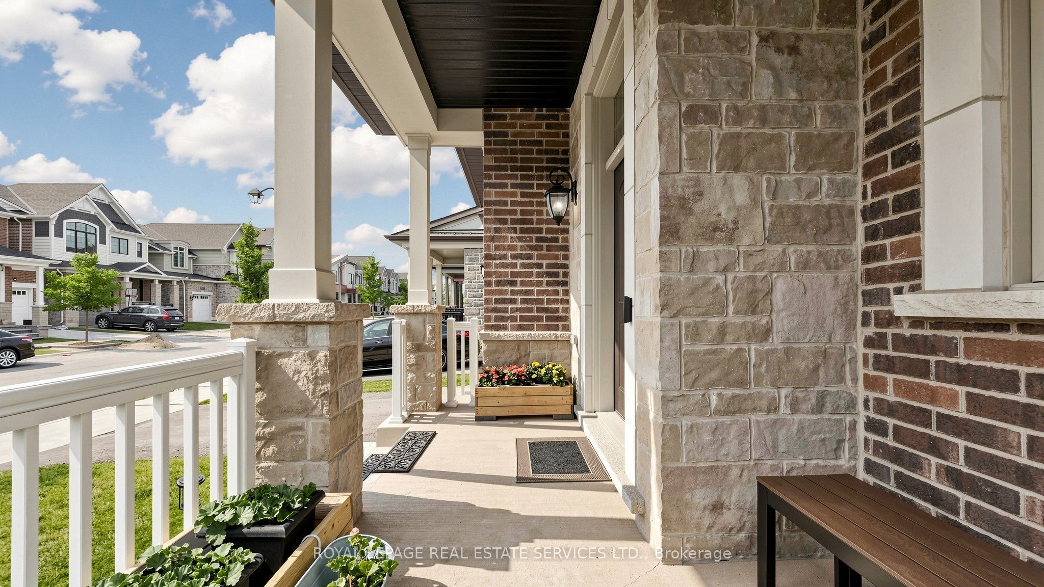 1527 Varelas Passage, Oakville, ON L6H 3S2 photo 3
