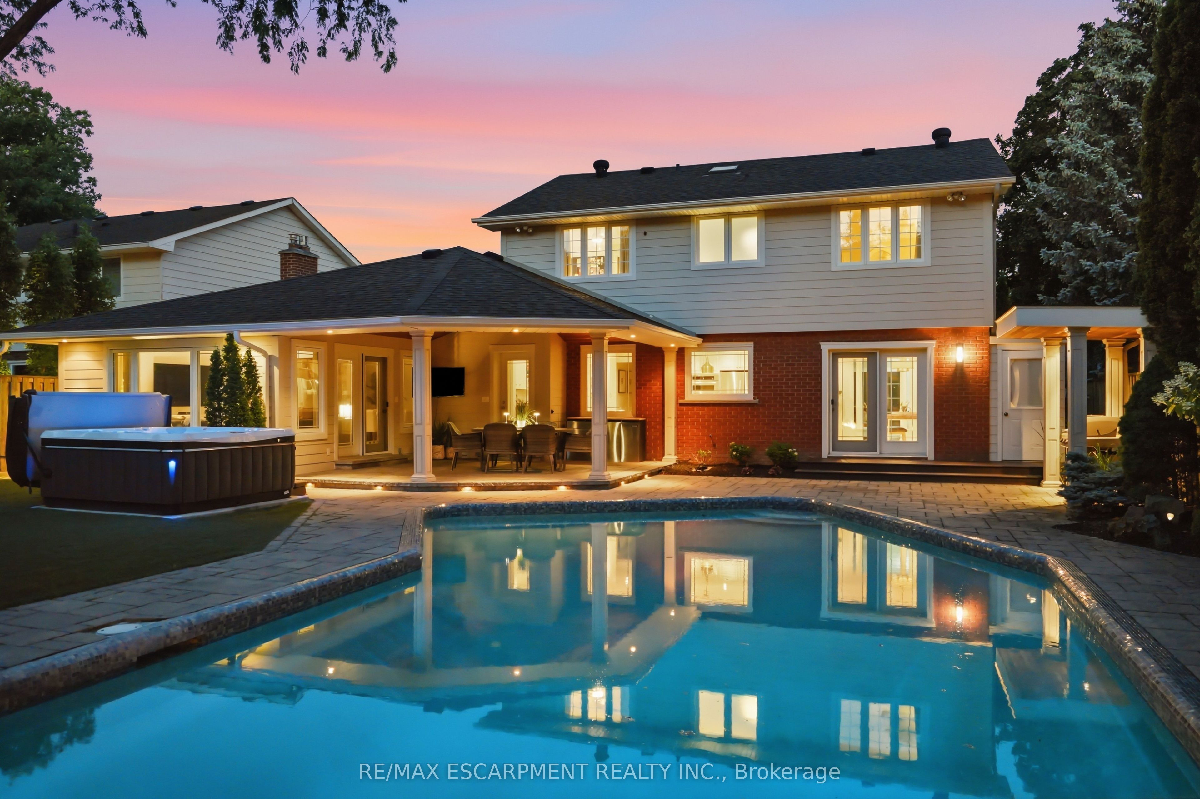 4461 Tremineer Avenue, Burlington, ON L7L 1H8