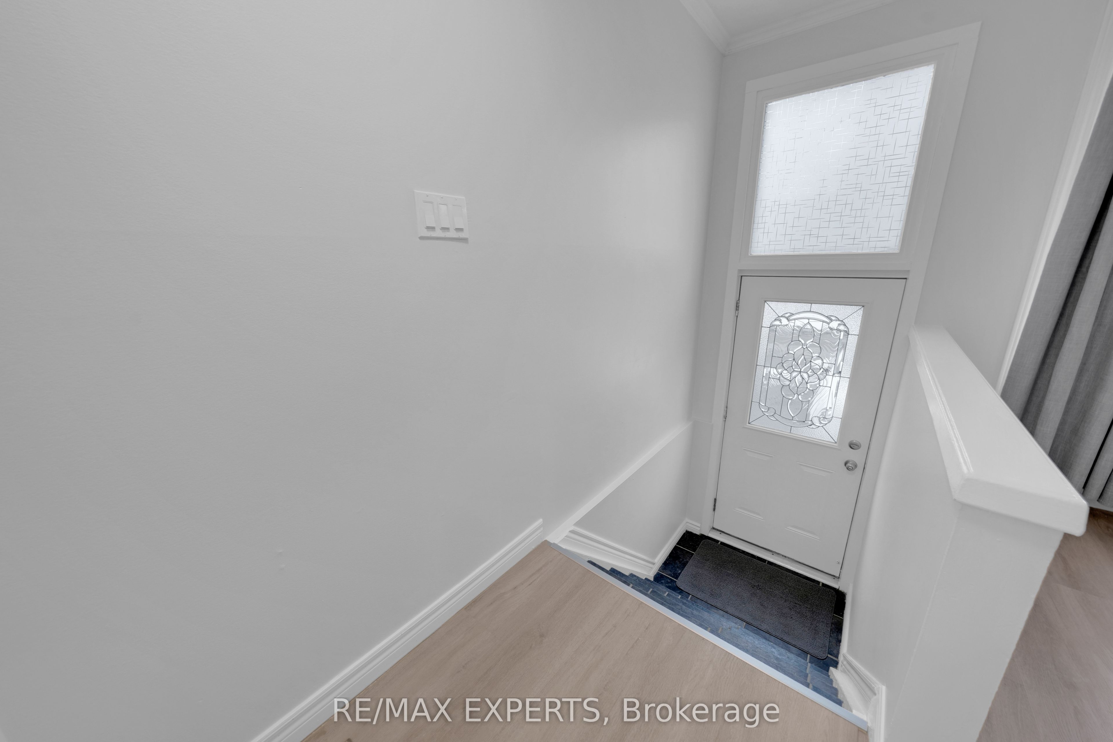 79 Louisa Street Upper, Caledon, ON L7E 3G6 photo 2