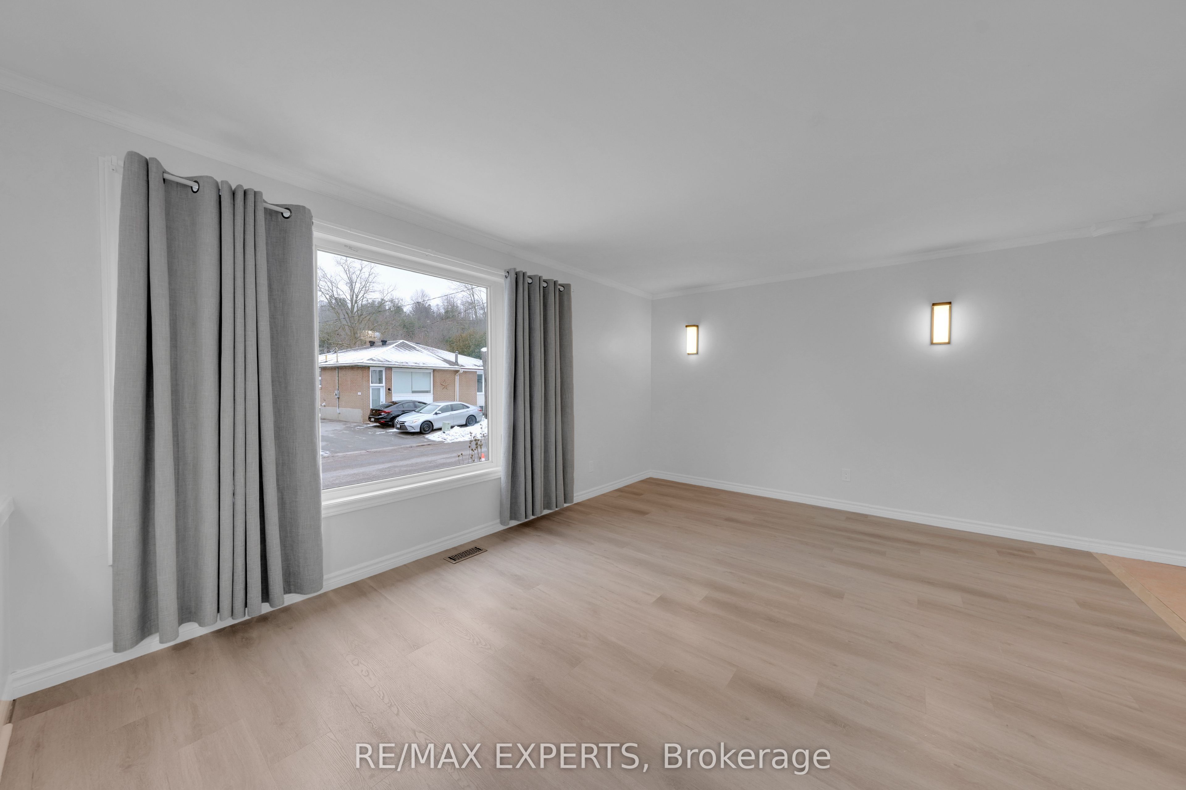 79 Louisa Street Upper, Caledon, ON L7E 3G6 photo 4