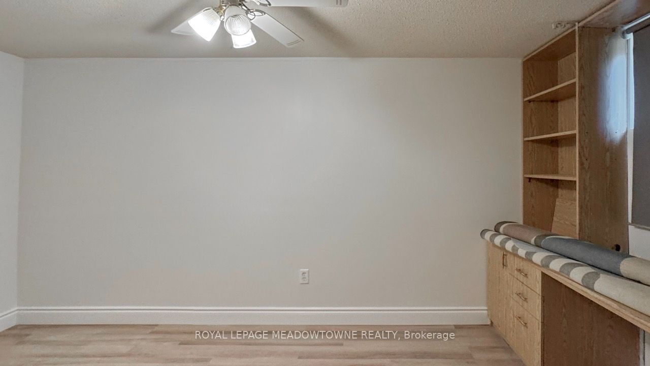 739 Consort Crescent, Mississauga, ON L5C 1J8 photo 4