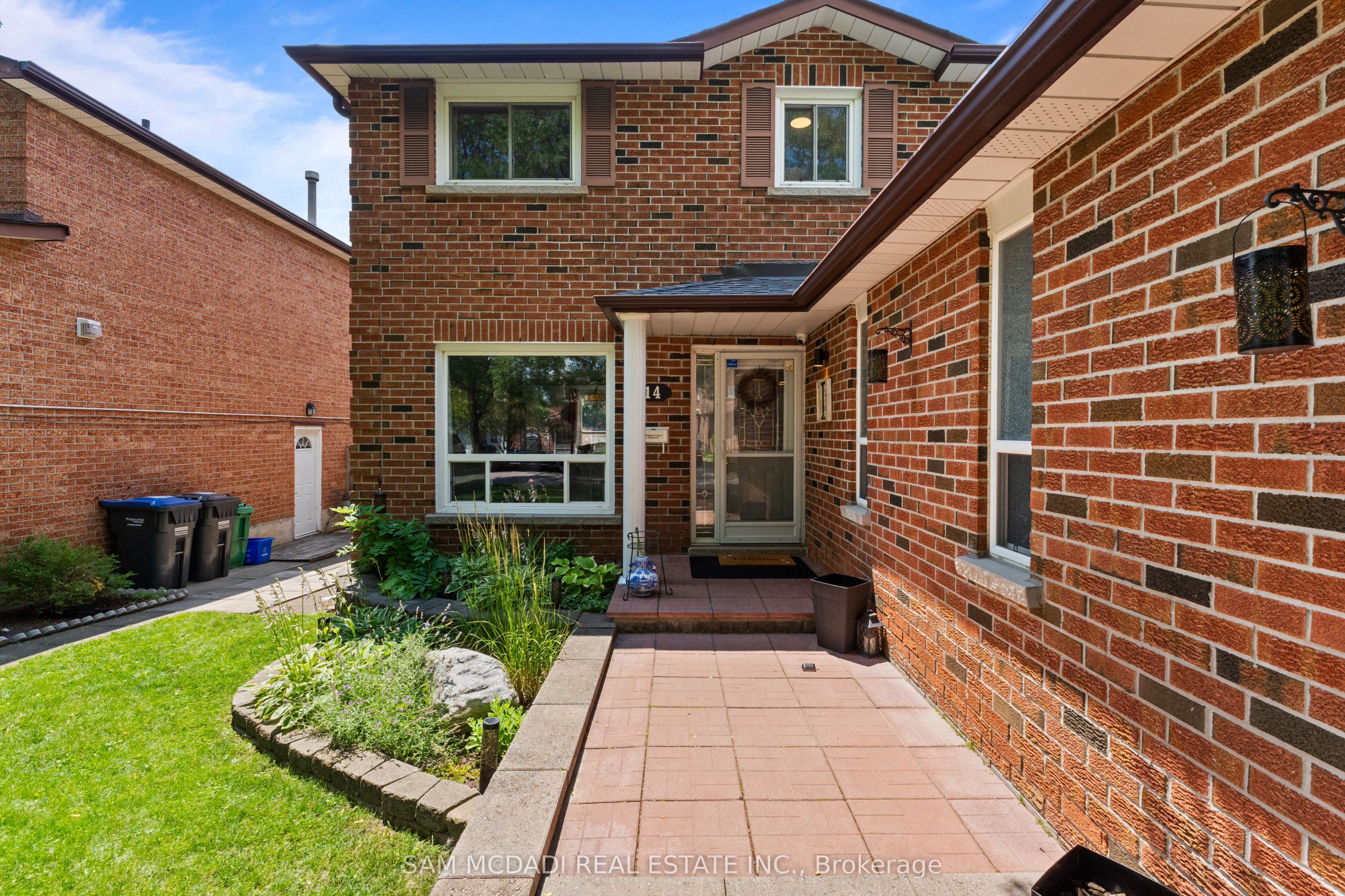 14 Palermo Court, Brampton, ON L6Z 3G1 photo 3