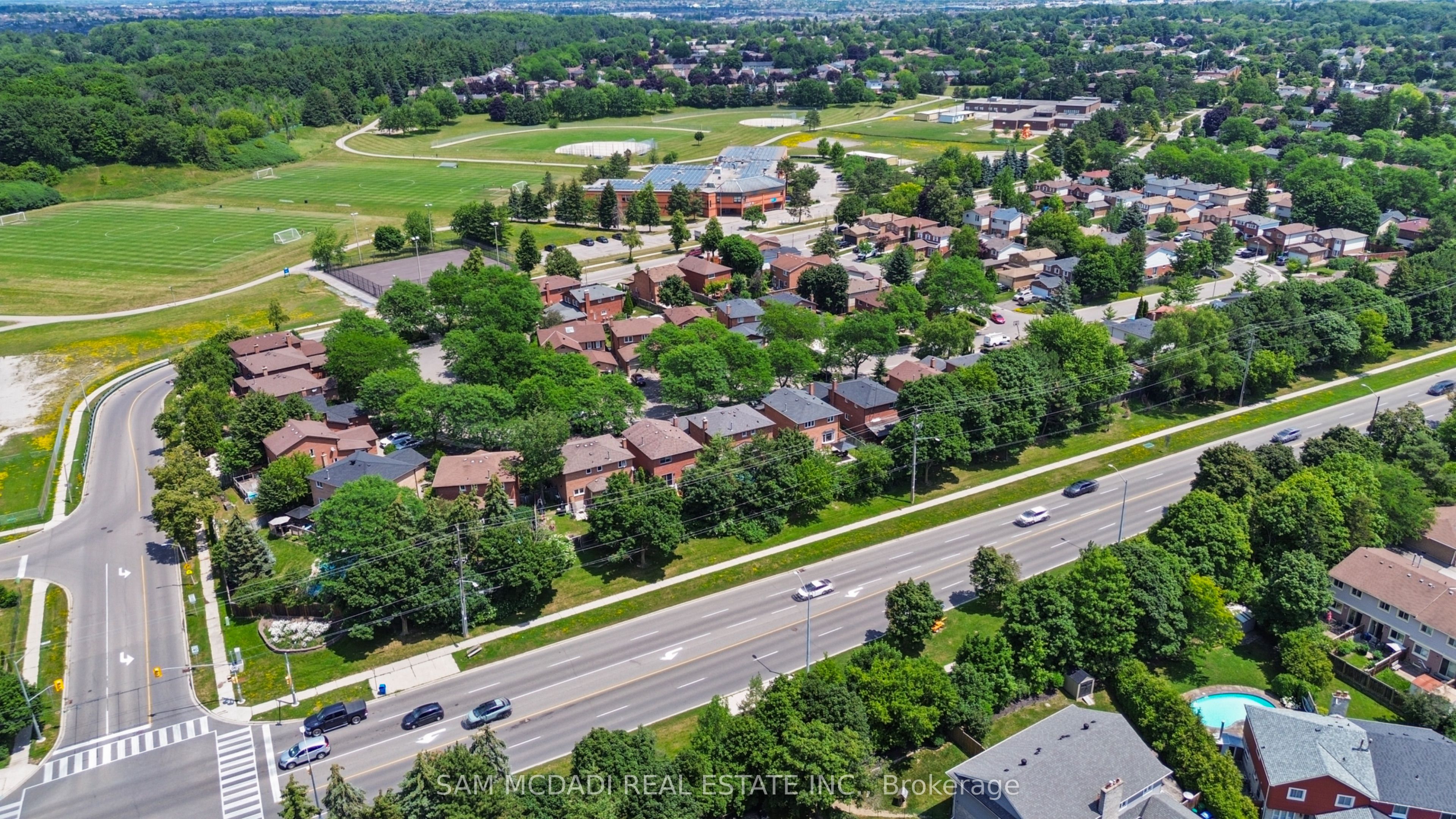 14 Palermo Court, Brampton, ON L6Z 3G1 photo 4