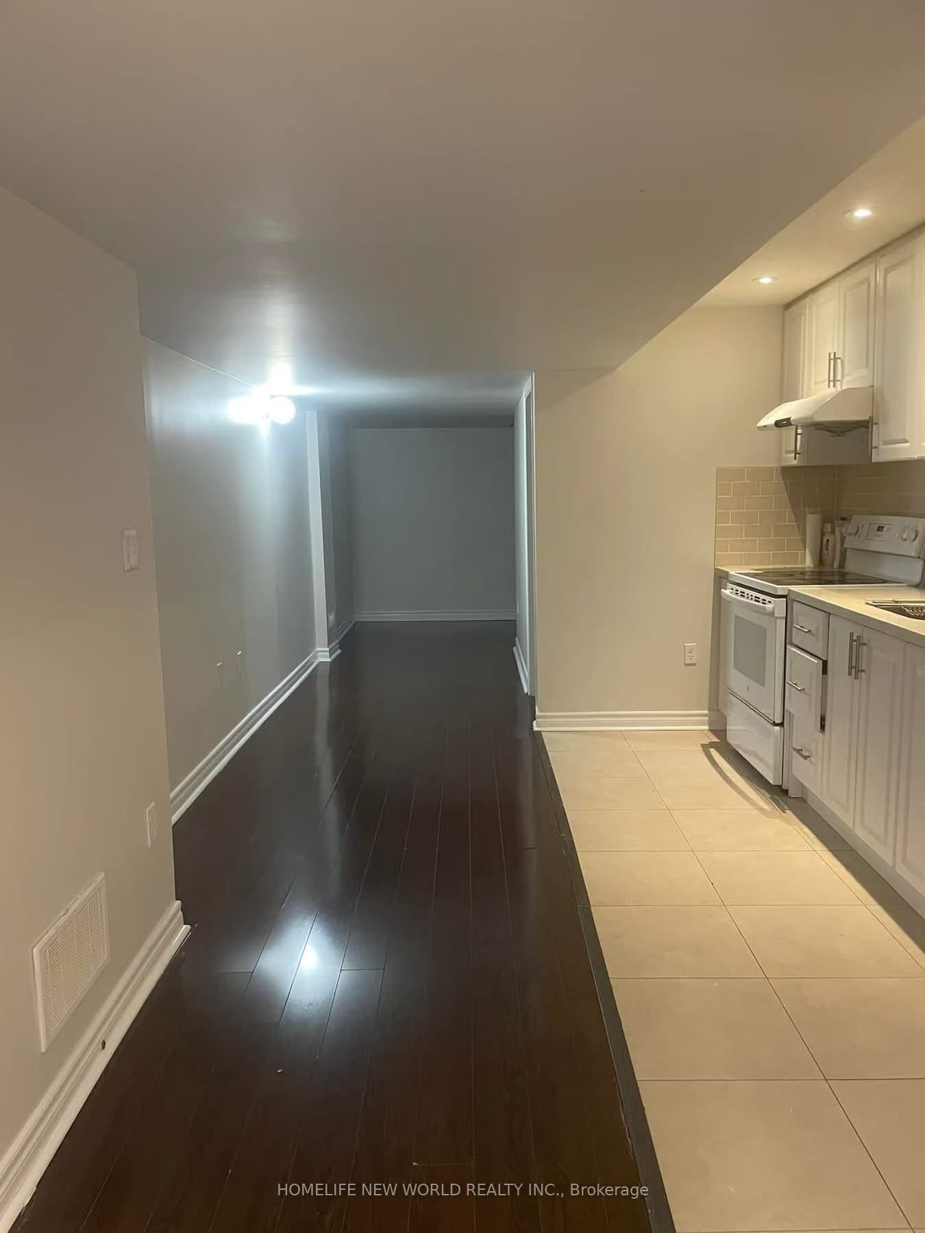 21 Locarno Street Basement, Brampton, ON L6R 3T8 photo 3