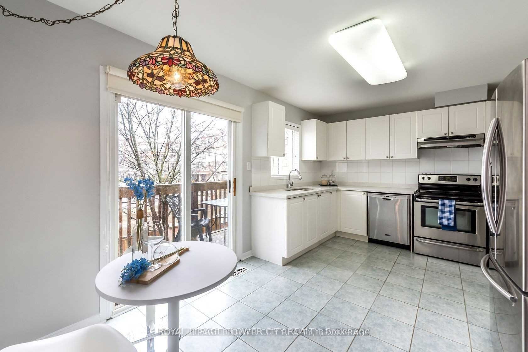 8305 McLaughlin Road S 2, Brampton, ON L6Y 5G3 photo 2
