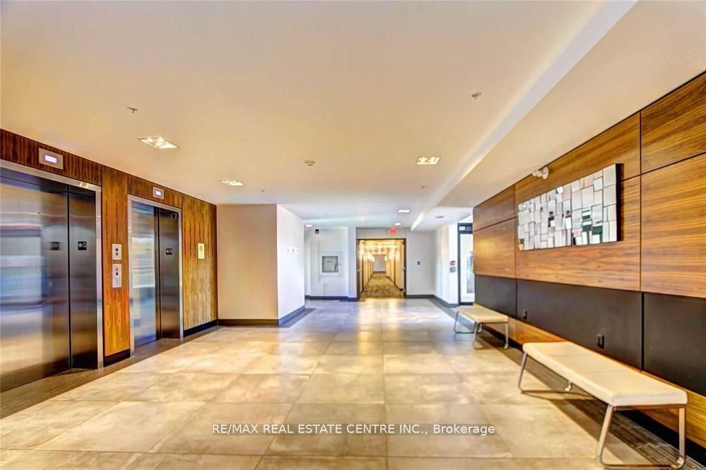 3170 Erin Mills Parkway 231, Mississauga, ON L5L 1W8 photo 4