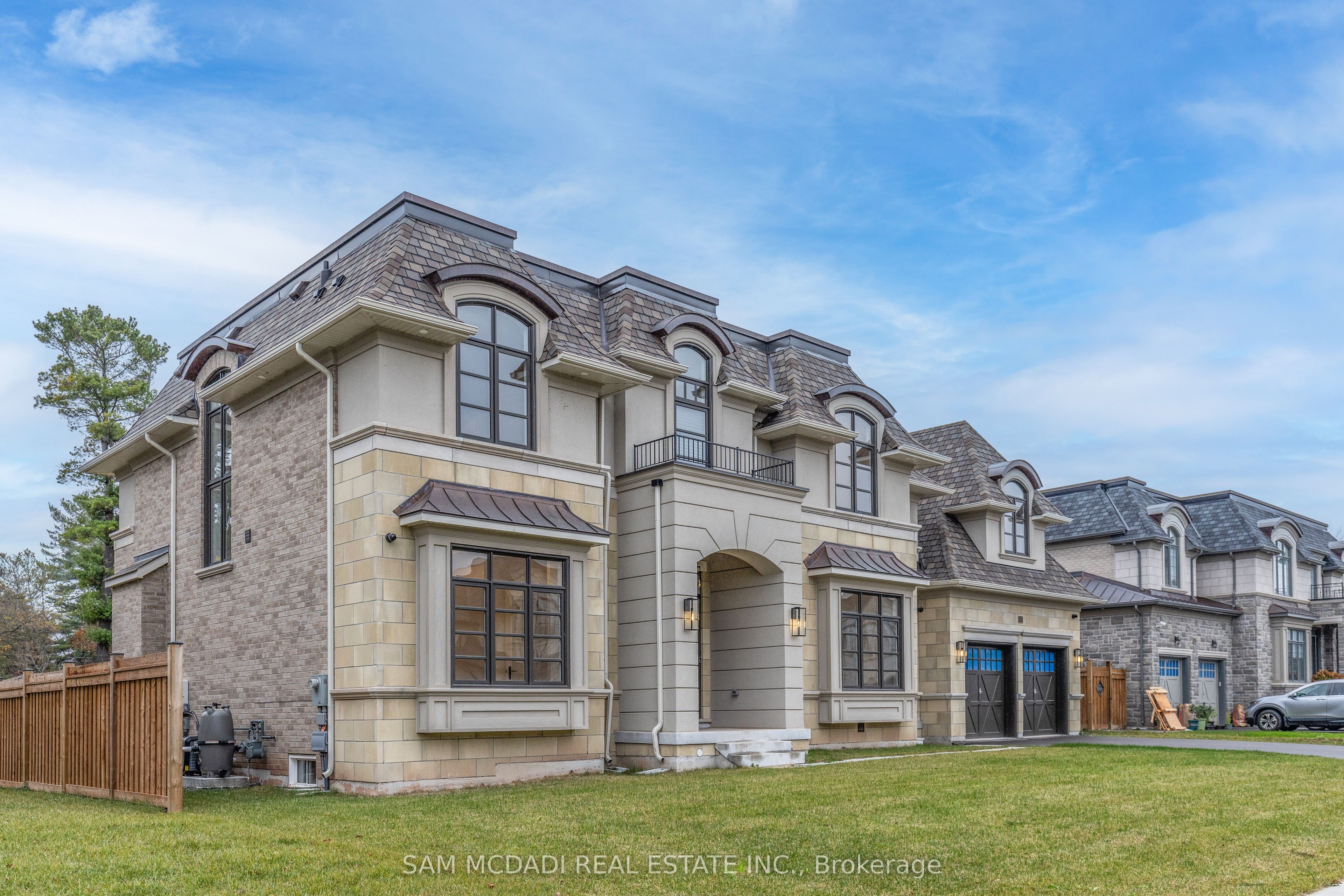 243 Prince George Crescent, Oakville, ON L6L 6P2 photo 2