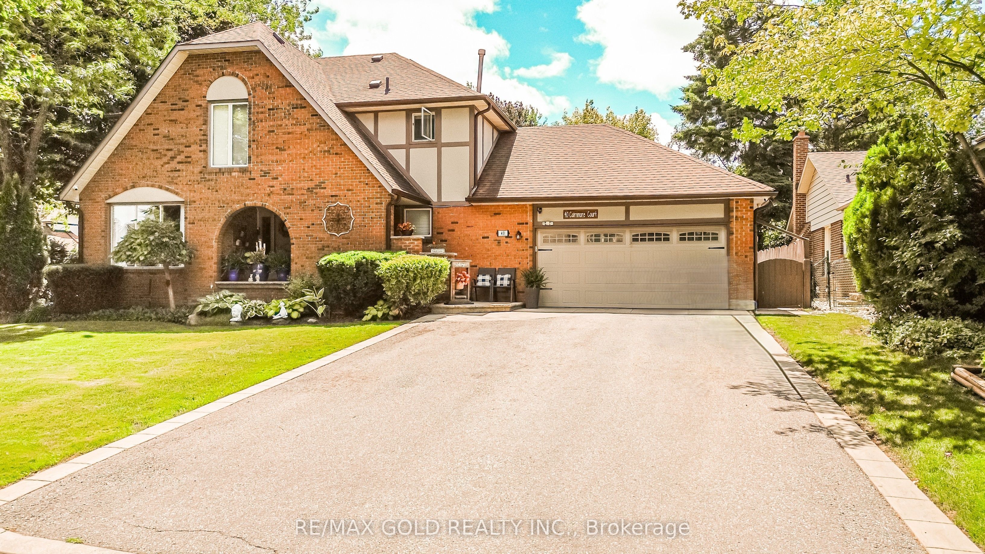 40 Cairnmore Court, Brampton, ON L6Z 1T6 photo 4