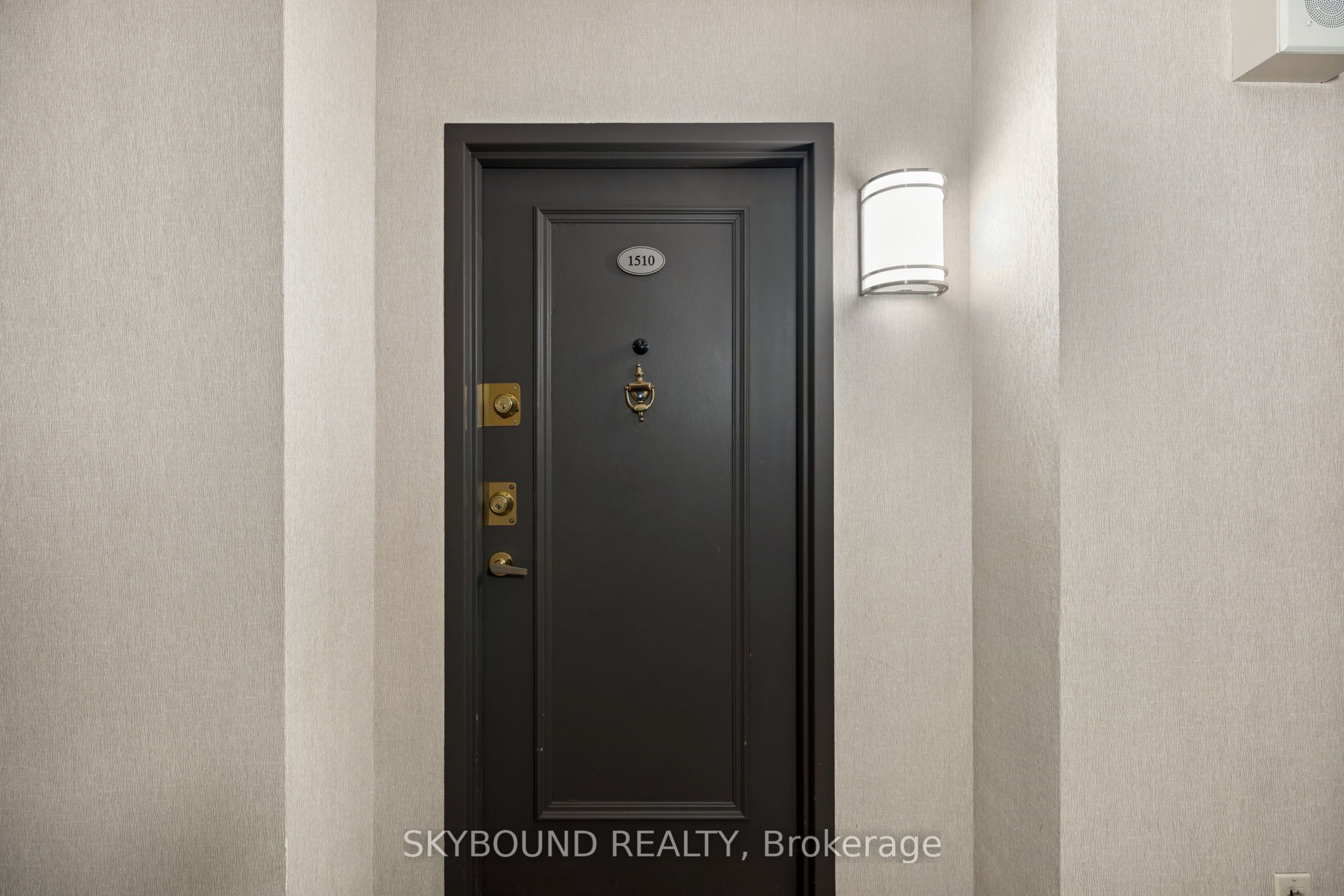 15 La Rose Avenue 1510, Toronto, ON M9P 1A7 photo 2