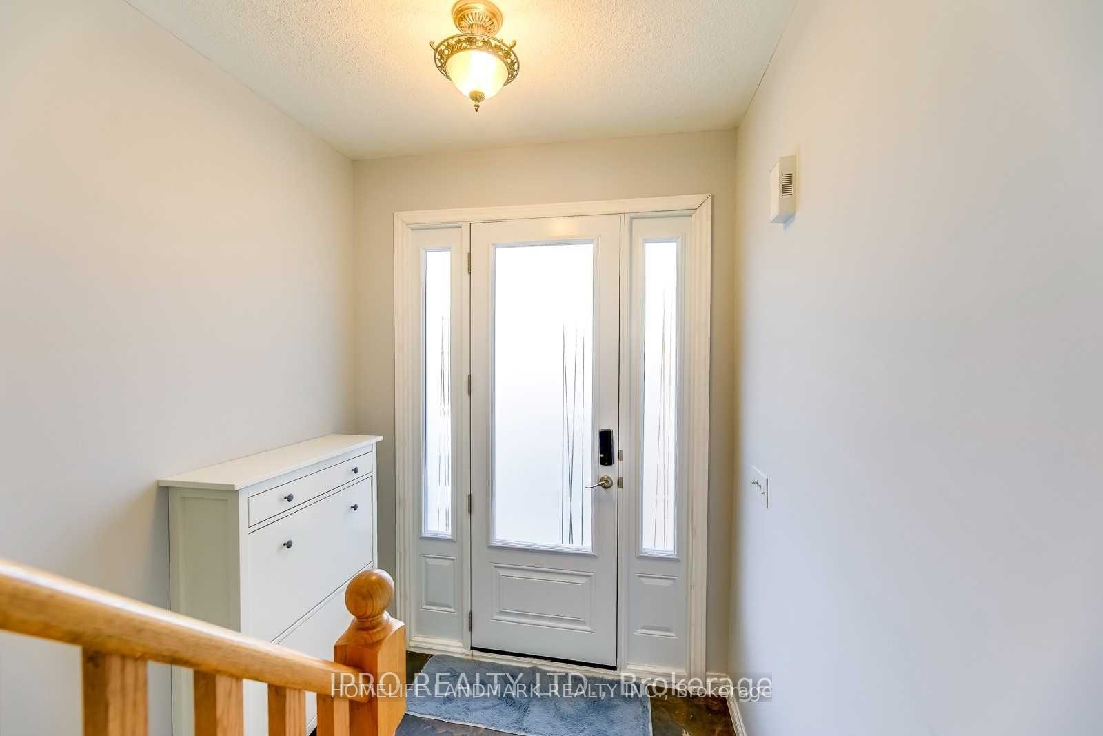 1109 Lindsay Drive, Oakville, ON L6M 3B4 photo 3