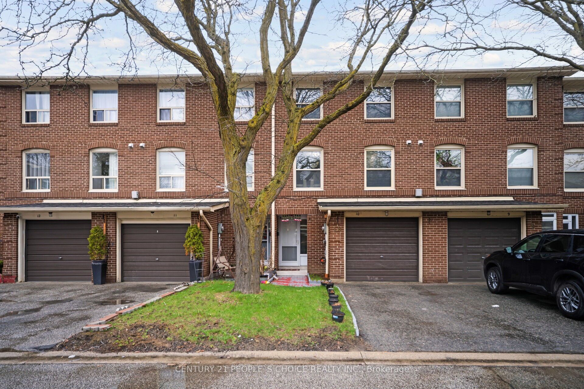 10 Eden Park Drive, Brampton, ON L6T 3A5 photo 3