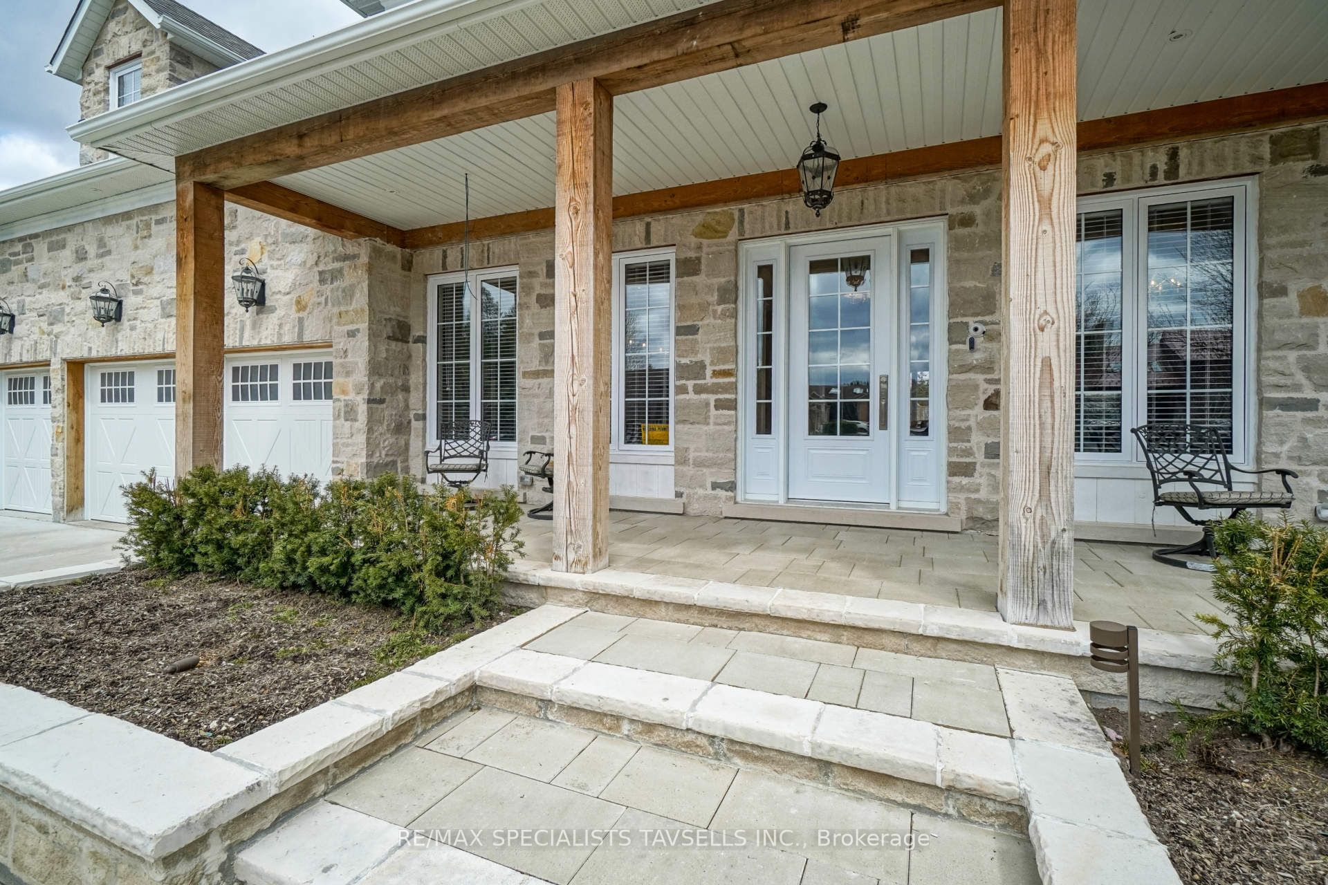7 Dolan Drive, Caledon, ON L7E 0E1 photo 2