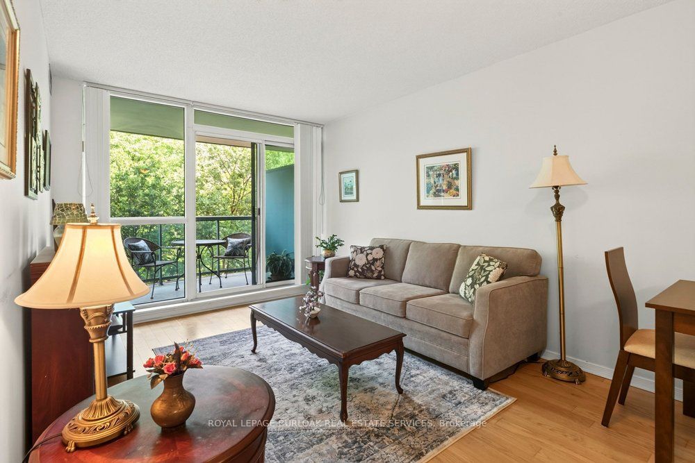 2565 Erin Centre Boulevard 402, Mississauga, ON L5M 6Z8 photo 5