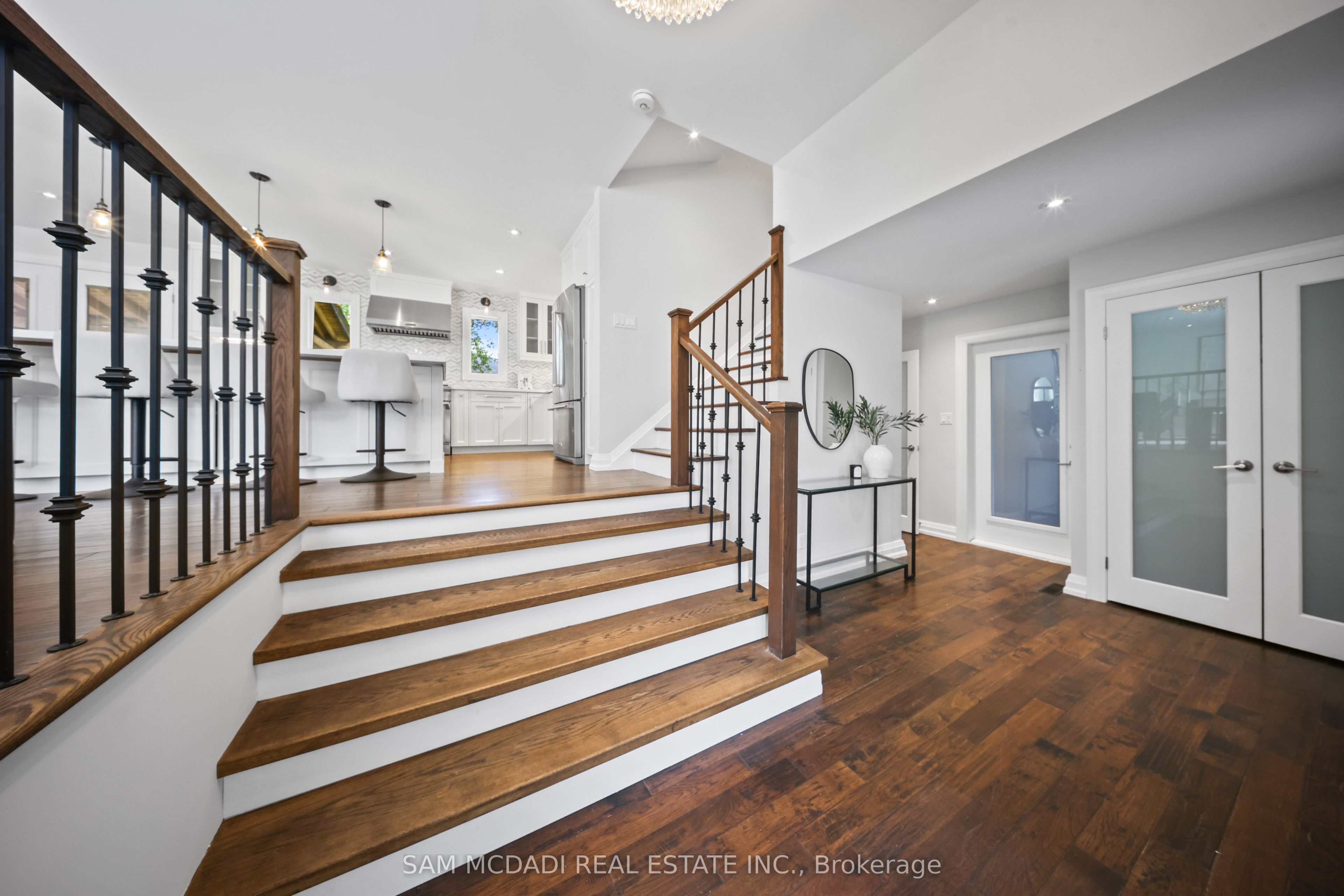 1171 Birchview Drive, Mississauga, ON L5H 3C9 photo 5