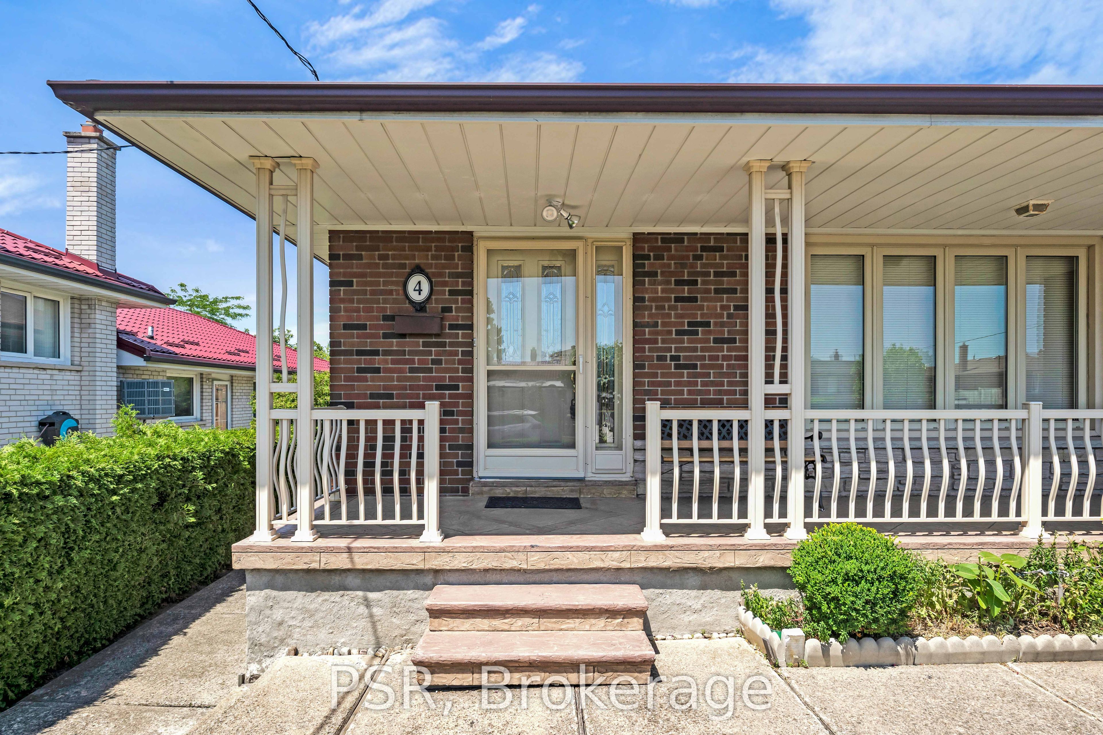 4 Gatesgill Crescent, Toronto, ON M3M 1X9 photo 4