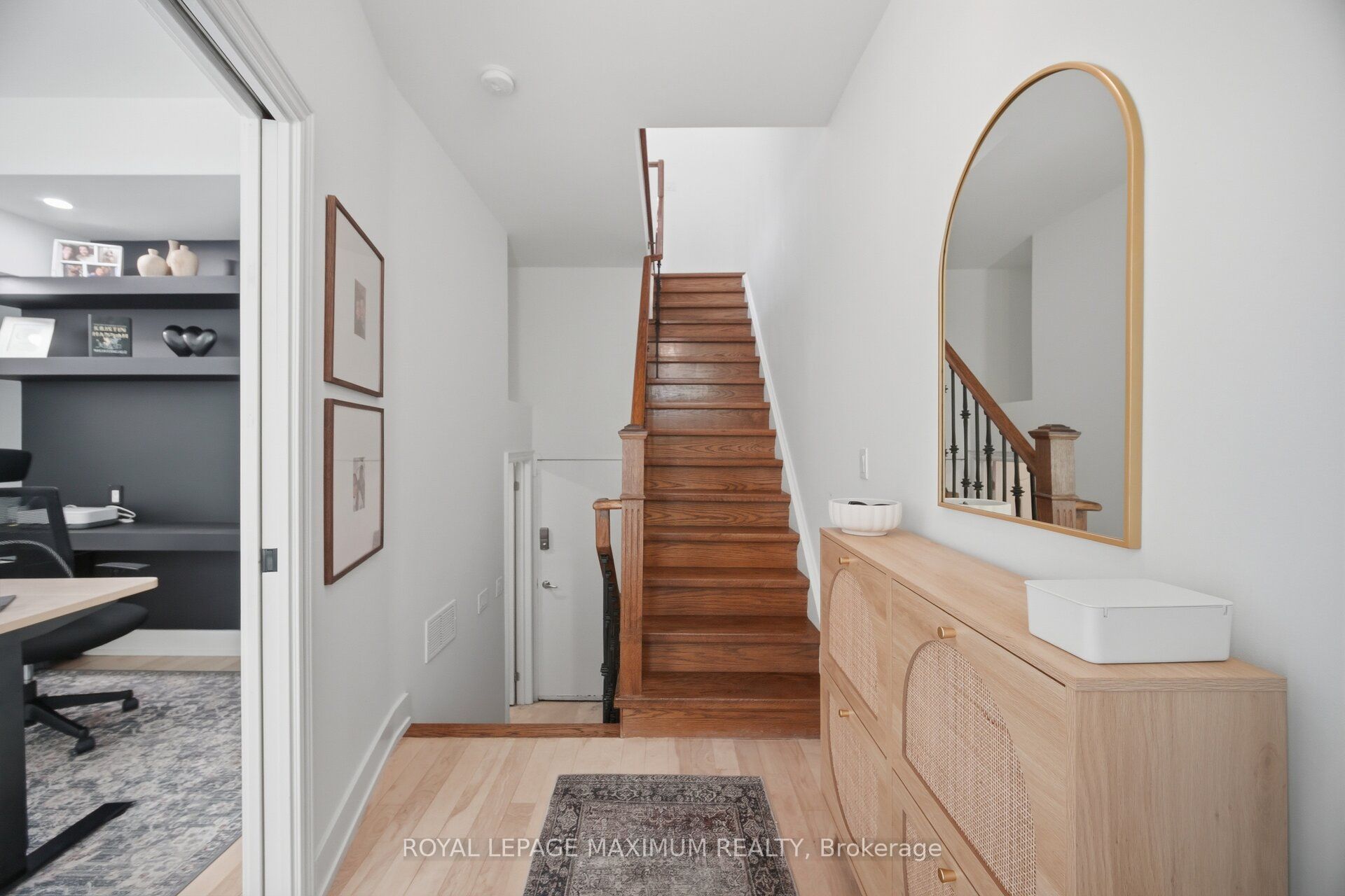 126 Resurrection Road 37, Toronto, ON M9A 5H1 photo 4