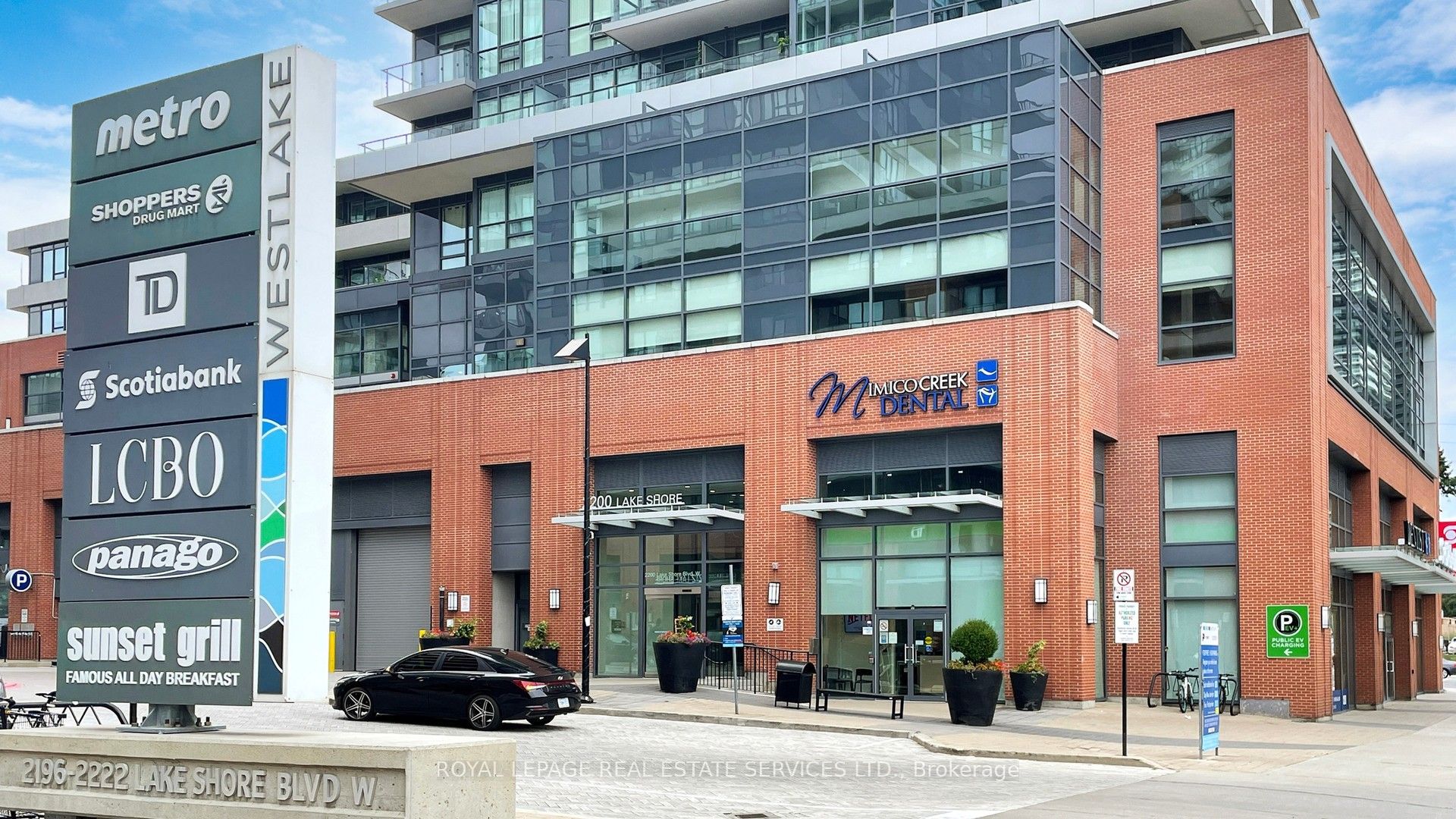 2200 Lakeshore Boulevard W 3310, Toronto, ON M8V 1A4 photo 2