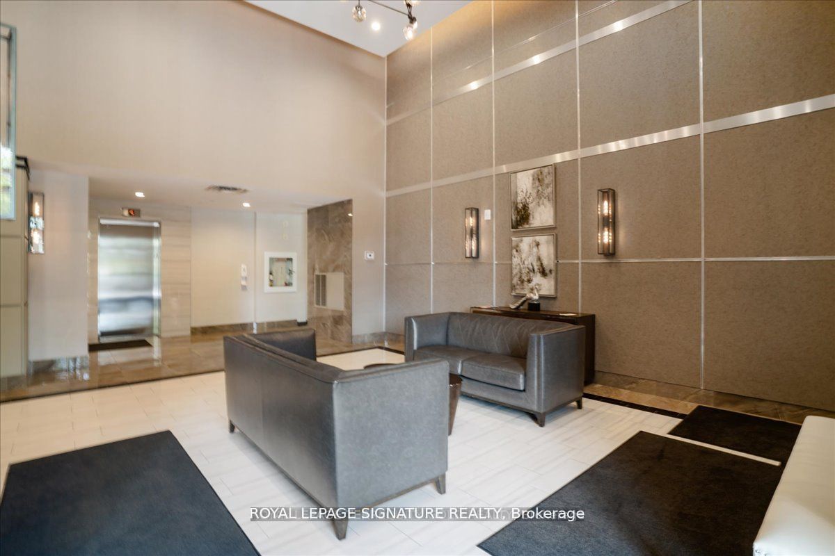 2486 Old Bronte Road 331, Oakville, ON L6M 4J2 photo 2