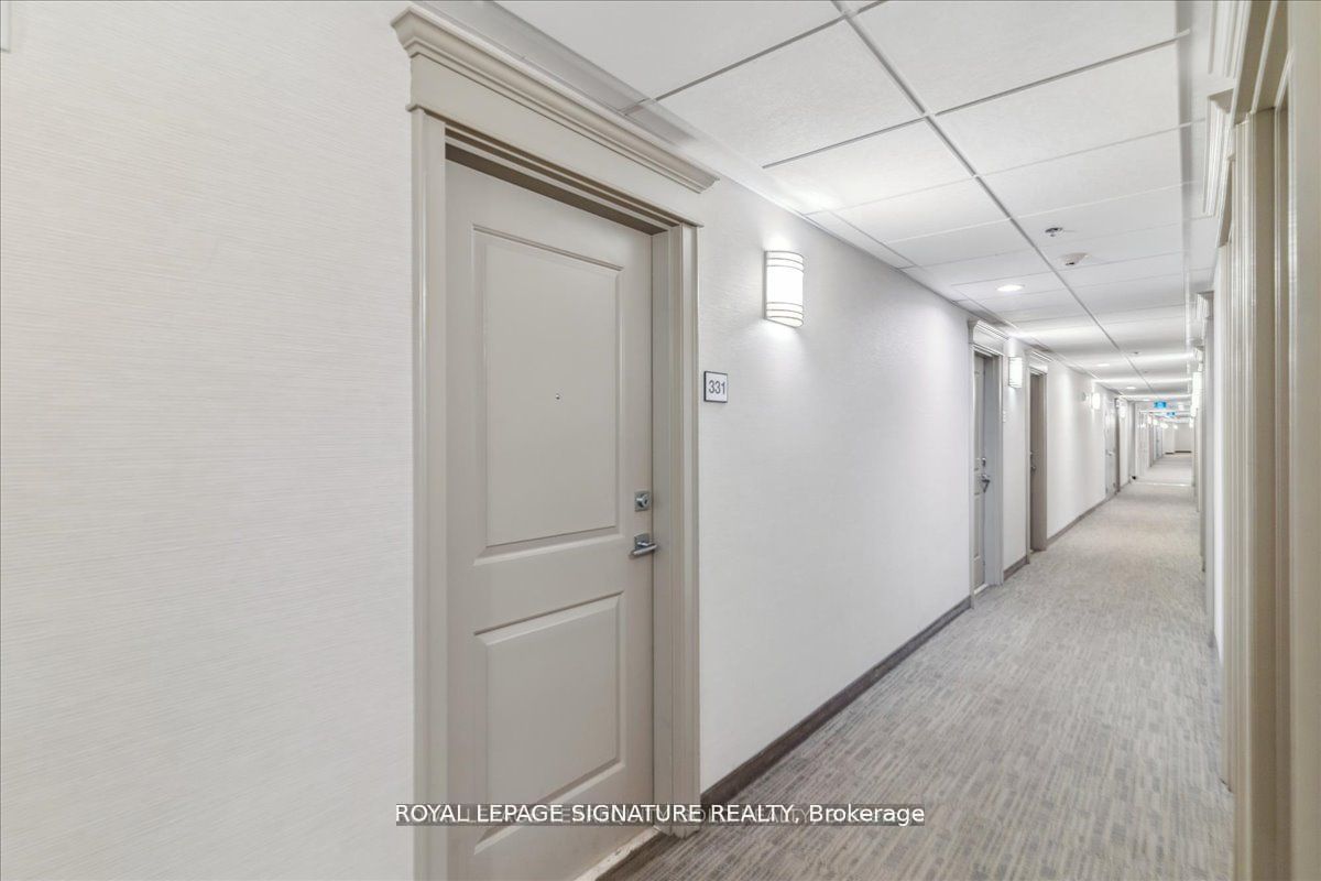 2486 Old Bronte Road 331, Oakville, ON L6M 4J2 photo 4