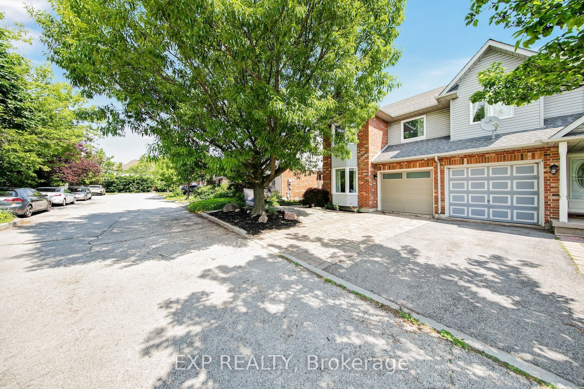 1305 Walker's Line, Burlington, ON L7M 4N7 photo 3