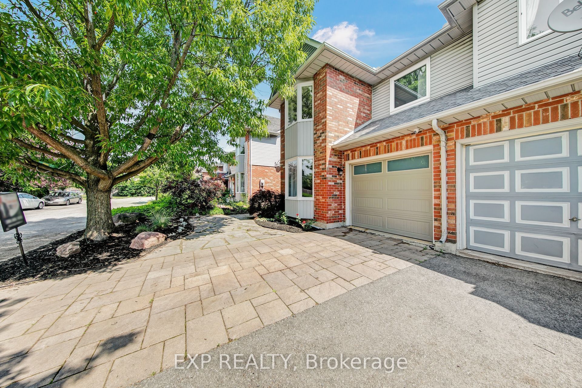1305 Walker's Line, Burlington, ON L7M 4N7 photo 5