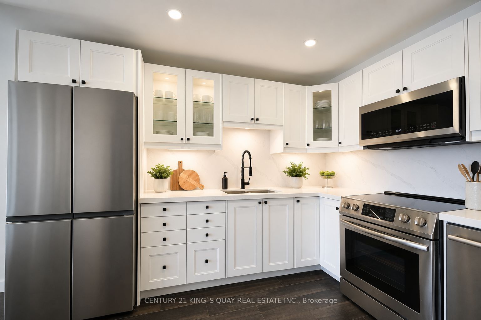 25 Agnes Street 502, Mississauga, ON L5B 3X7 photo 3