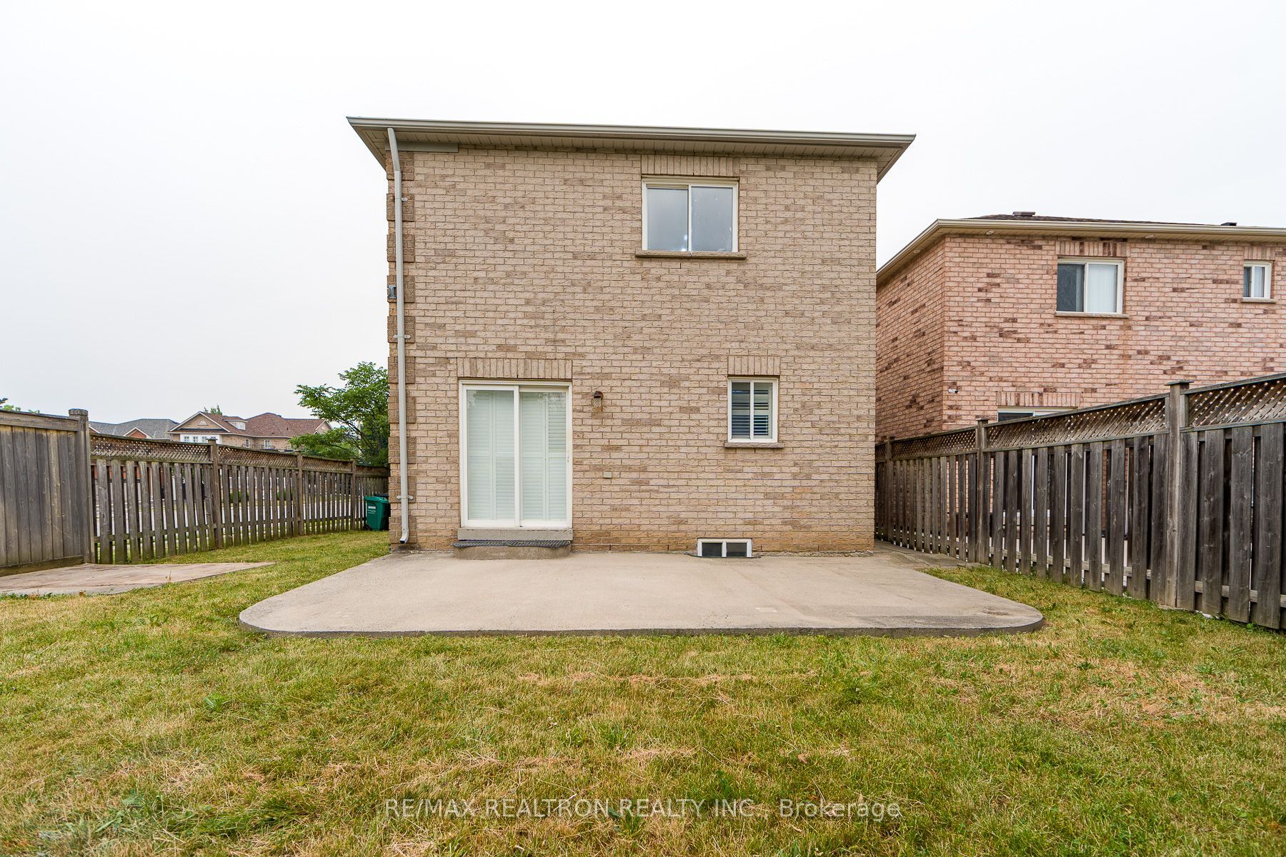 1 Heathwood Drive, Brampton, ON L7A 1Z6 photo 5