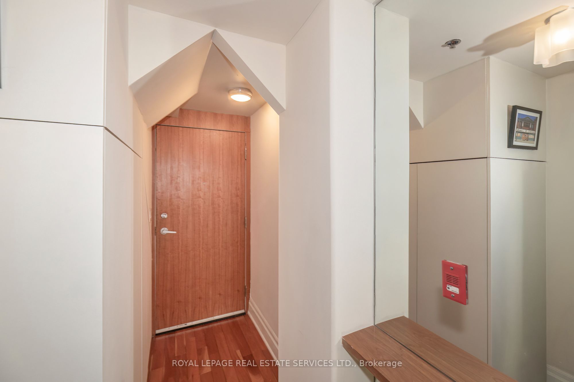 384 Sunnyside Avenue 308, Toronto, ON M6R 2S1 photo 2