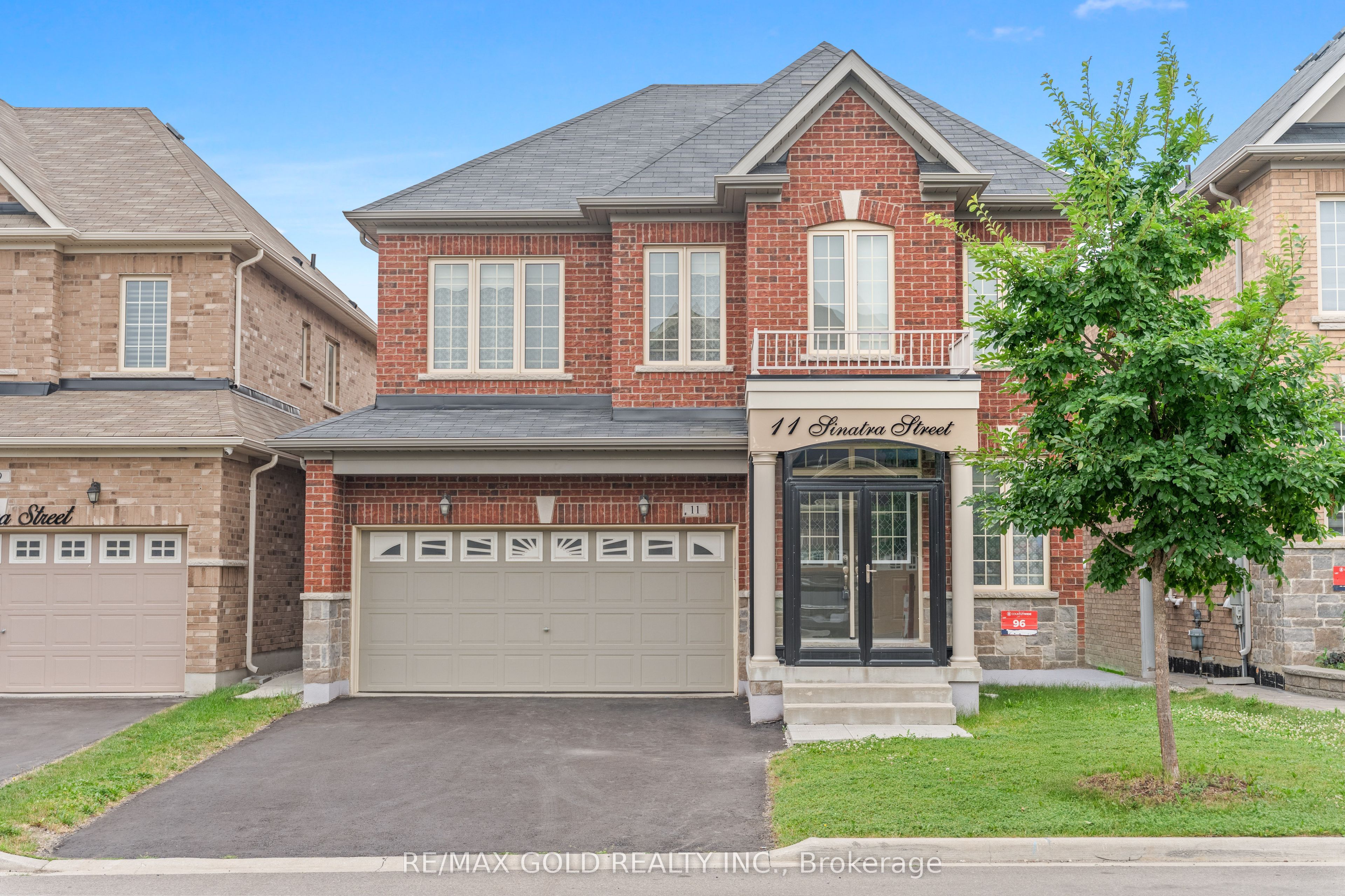 11 Sinatra Street, Brampton, ON L6R 4B3 photo 4