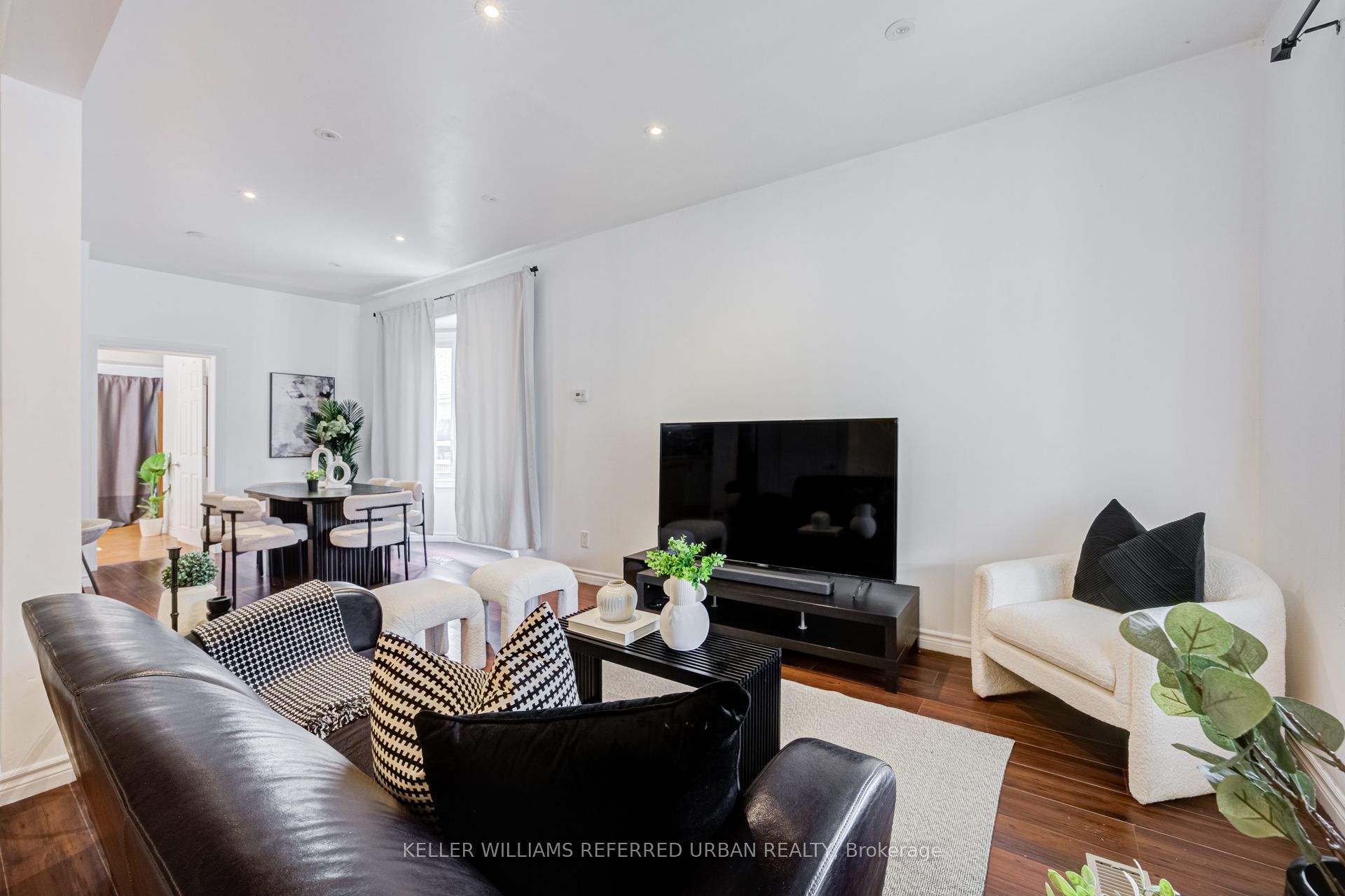 107 Twenty Fourth Street, Toronto, ON M8V 3N7 photo 4