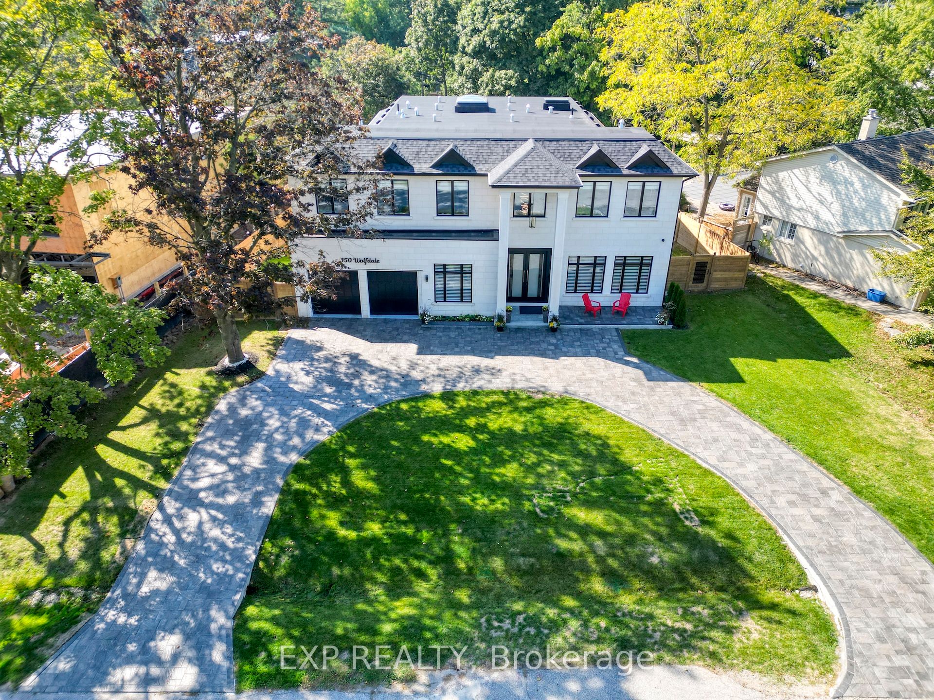 150 WOLFDALE Avenue, Oakville, ON L6L 4S1