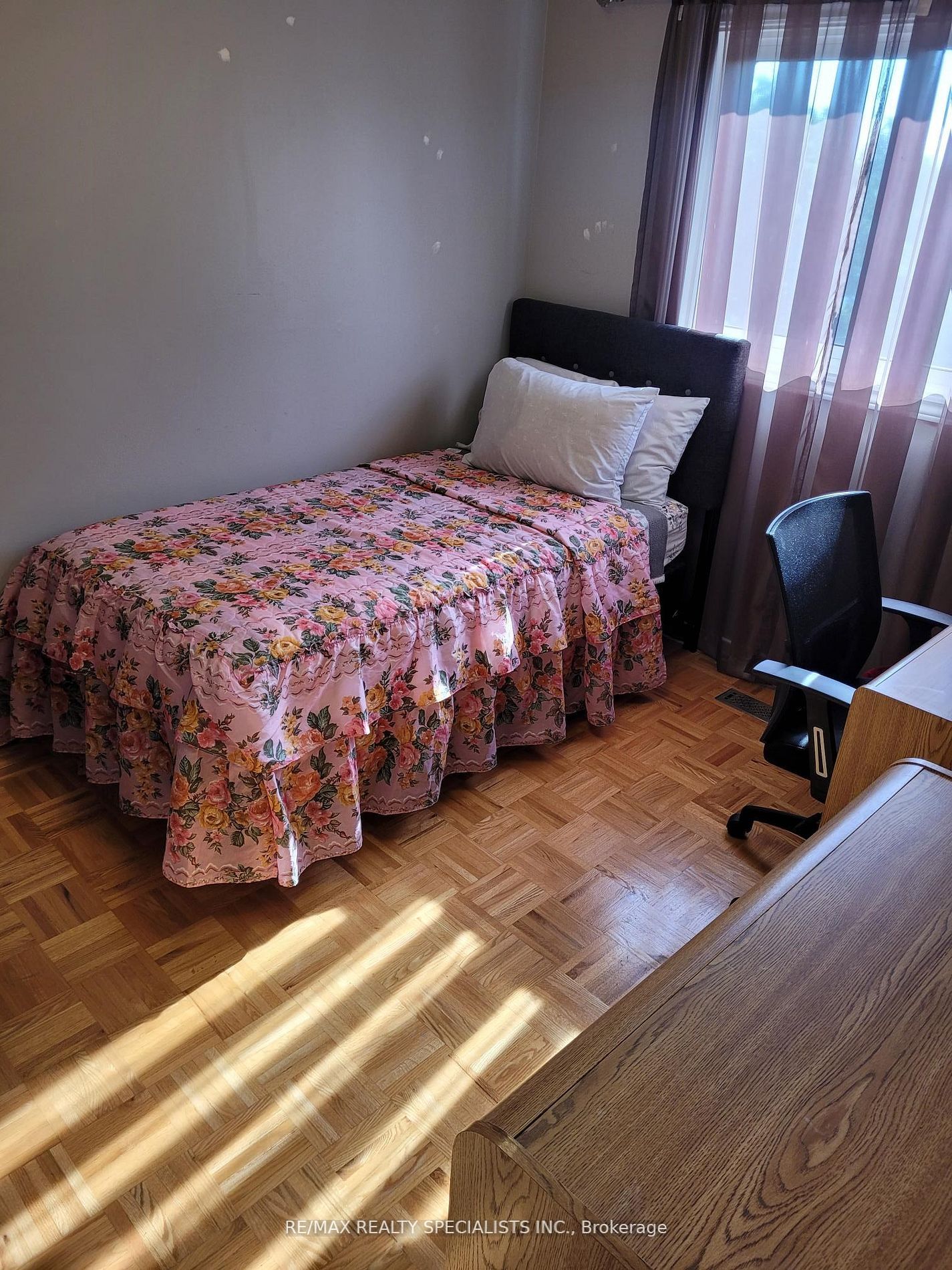 2252 Buttonbush Crescent ROOM 2, Mississauga, ON L5L 1C5