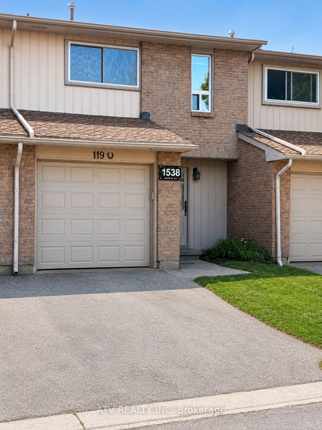 1538 Lancaster Drive 119, Oakville, ON L6H 2Z3