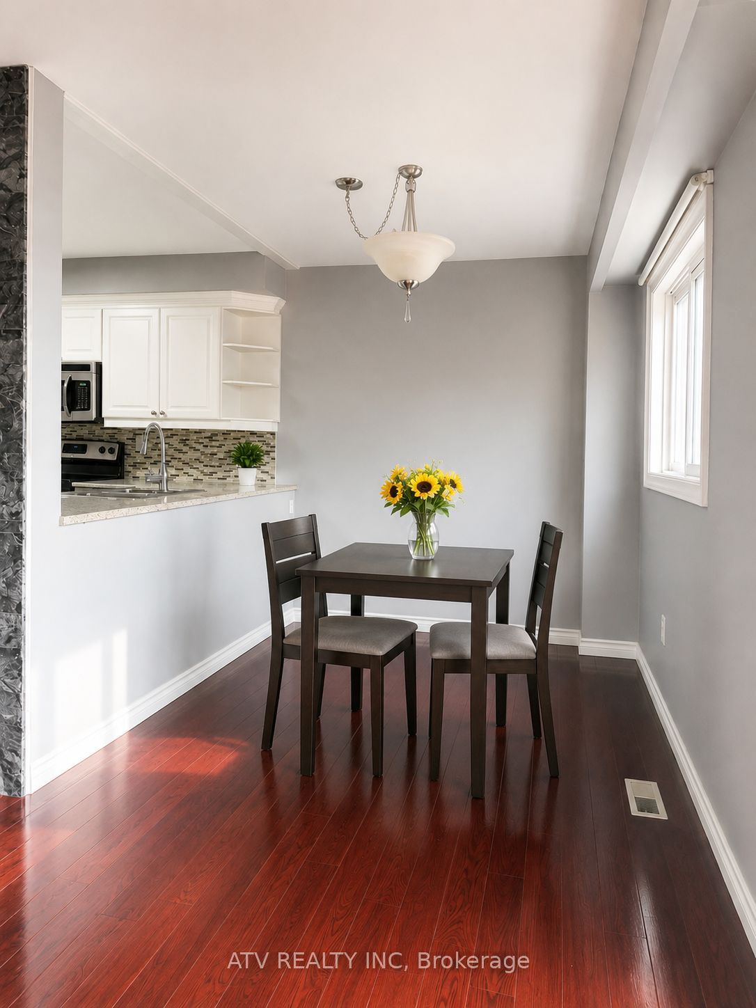 1538 Lancaster Drive 119, Oakville, ON L6H 2Z3 photo 4