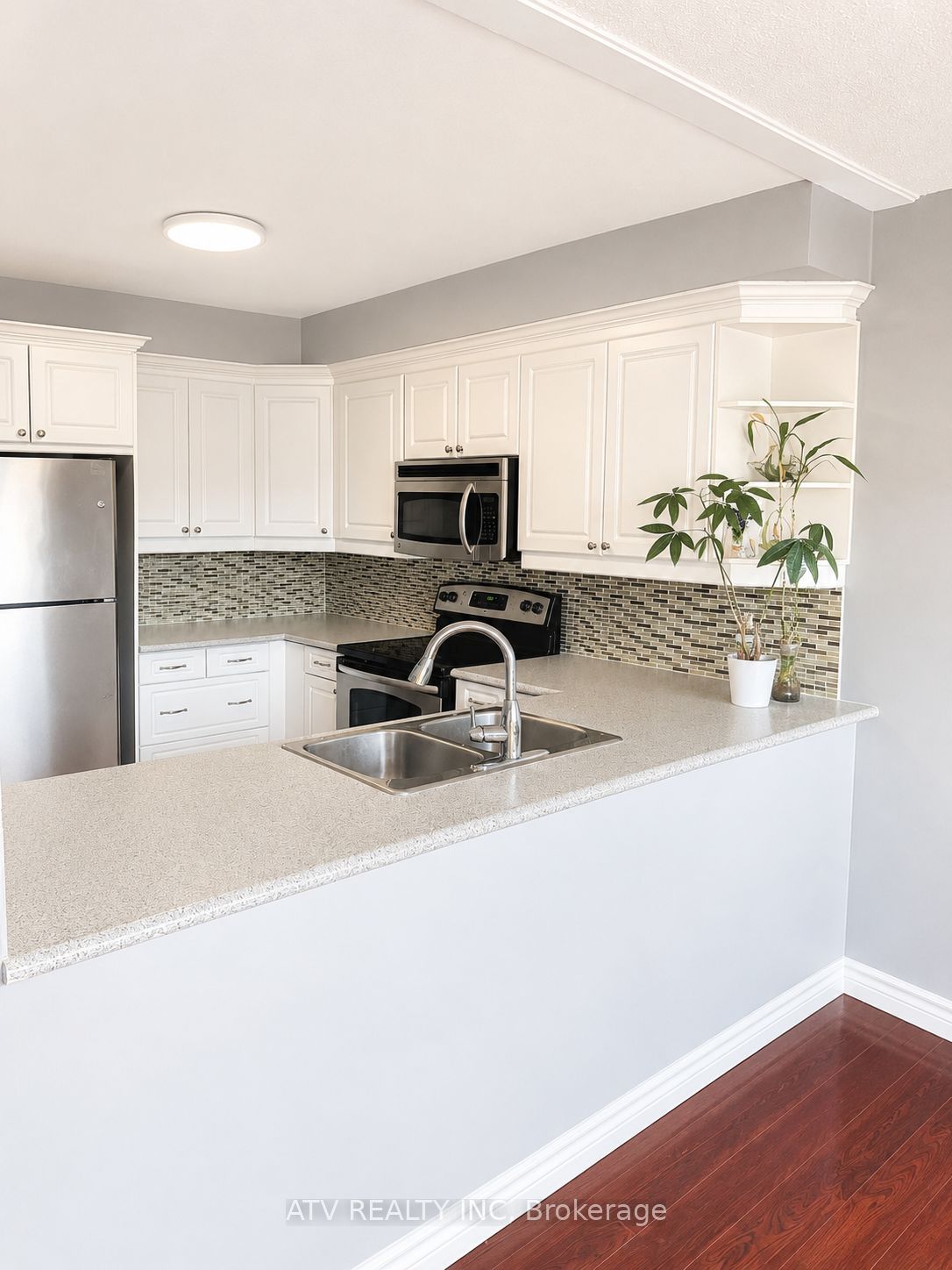 1538 Lancaster Drive 119, Oakville, ON L6H 2Z3 photo 5