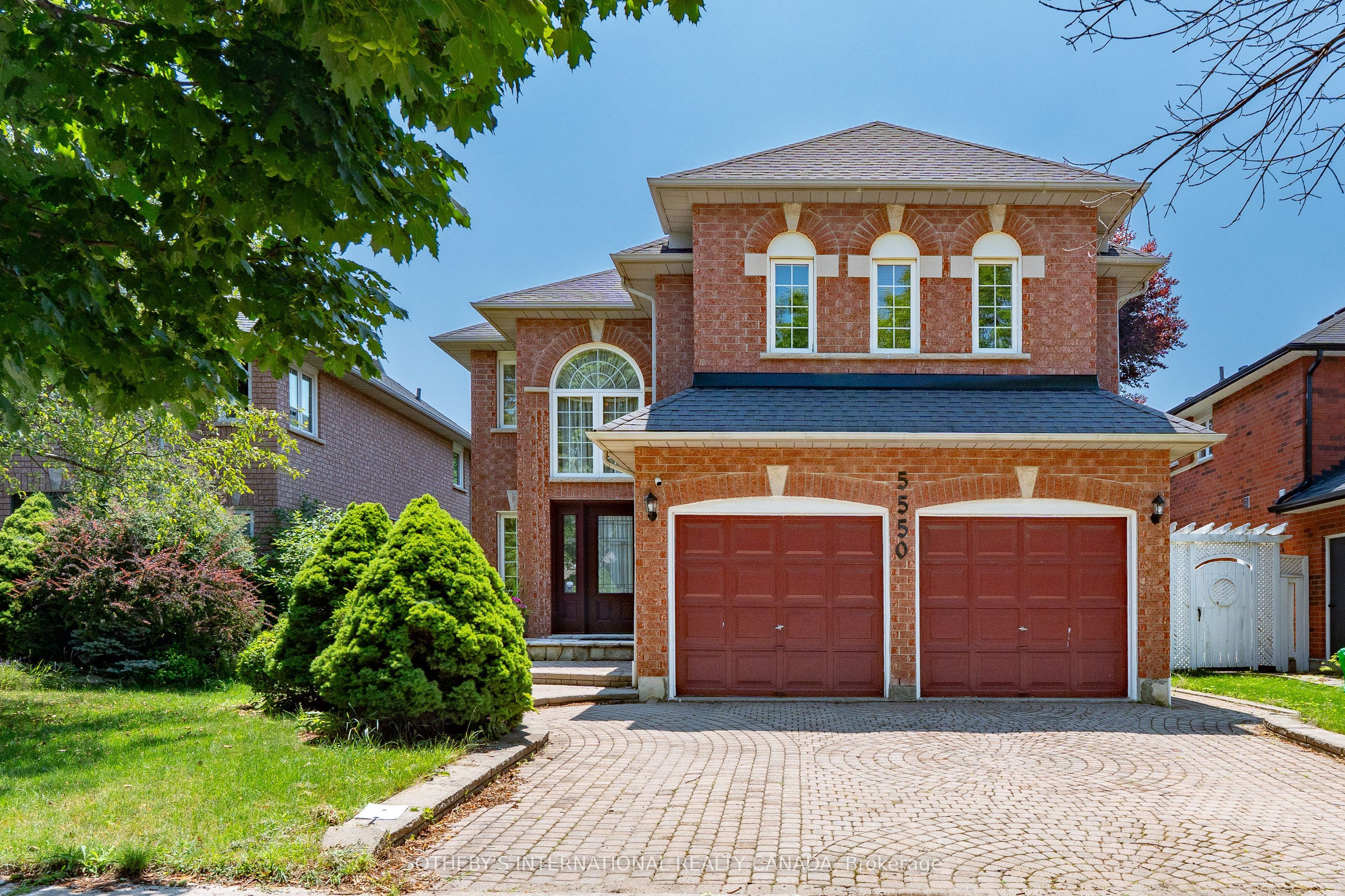 5550 Middleport Crescent N, Mississauga, ON L4Z 3S5 photo 2