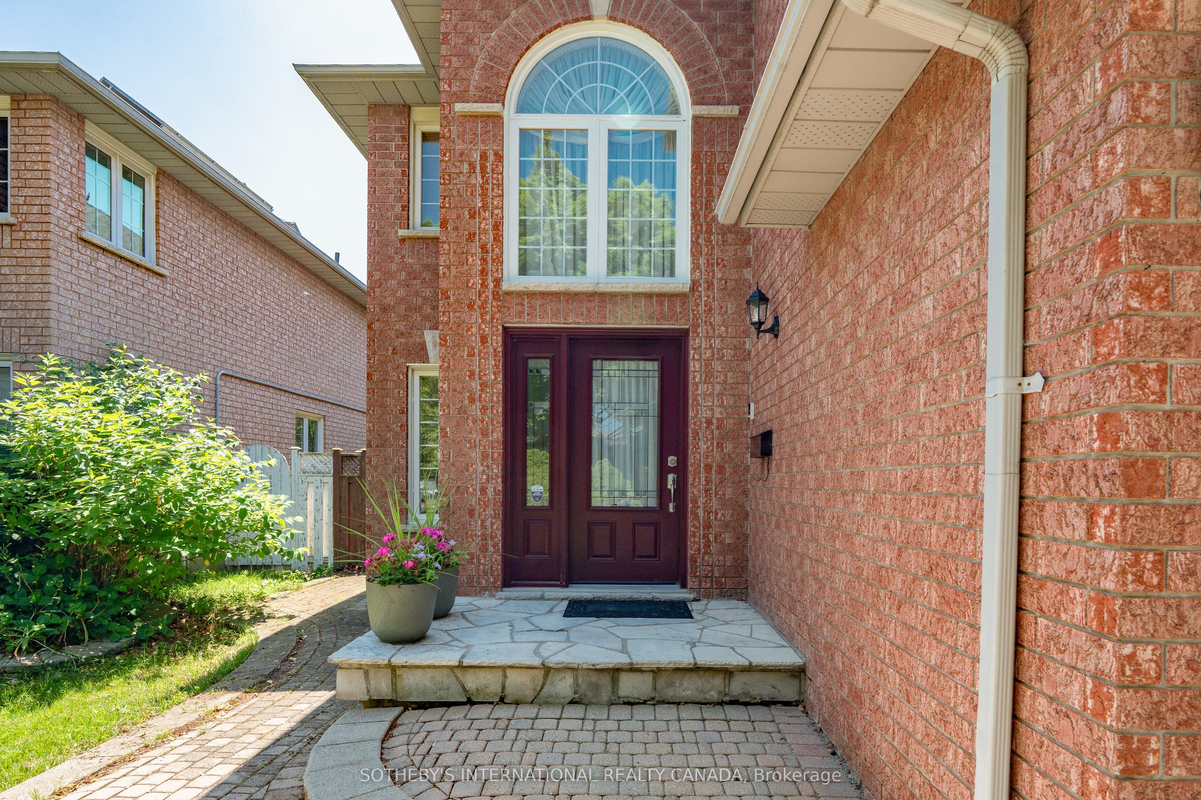 5550 Middleport Crescent N, Mississauga, ON L4Z 3S5 photo 4