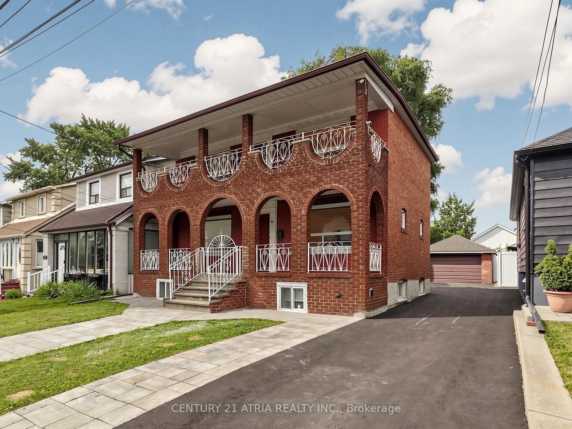 21 Mahoney Avenue, Toronto, ON M6M 2H5 photo 3