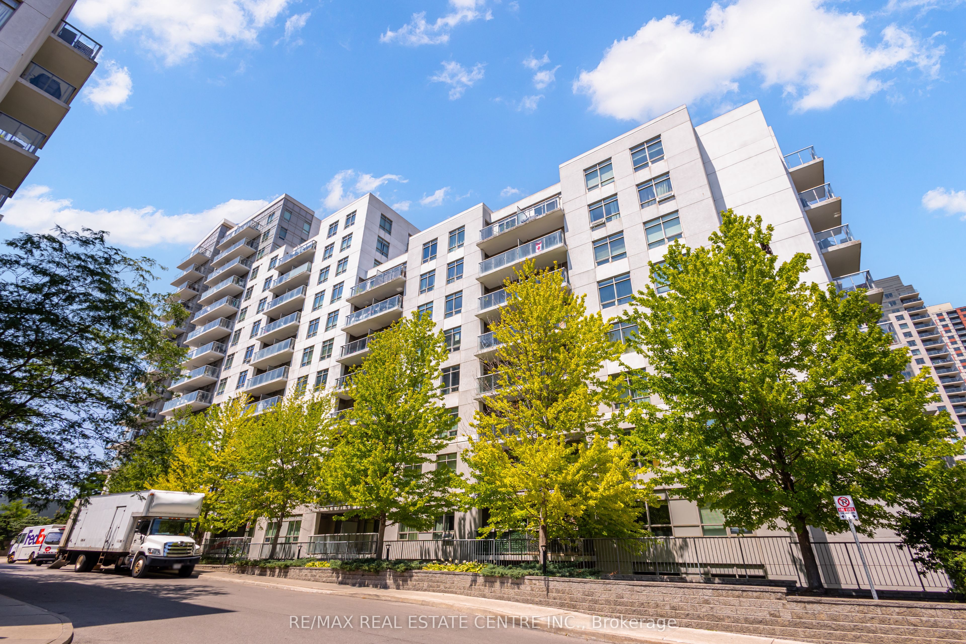 816 Lansdowne Avenue 1409, Toronto, ON M6H 4K6